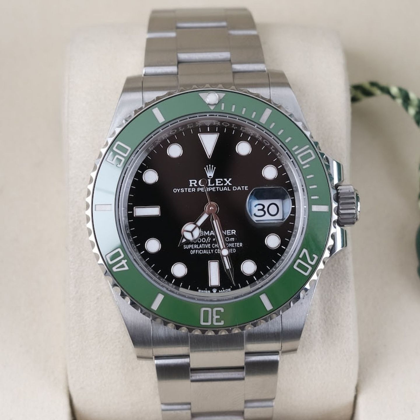 Rolex Submariner Date 126610LV (2025) - Black dial 41 mm Steel case (2/8)