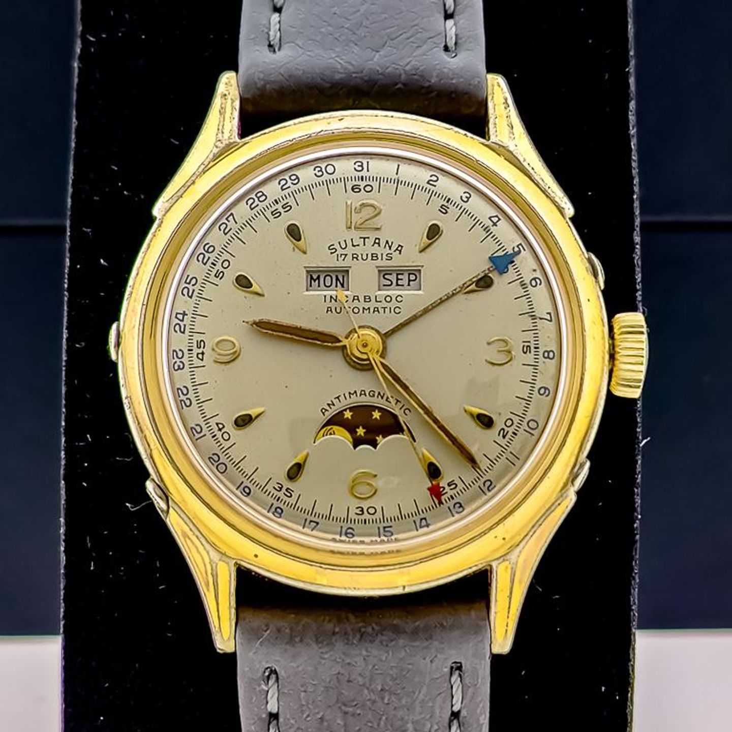 Sultana Vintage Unknown (Unknown (random serial)) - Silver dial 35 mm Gold/Steel case (1/5)