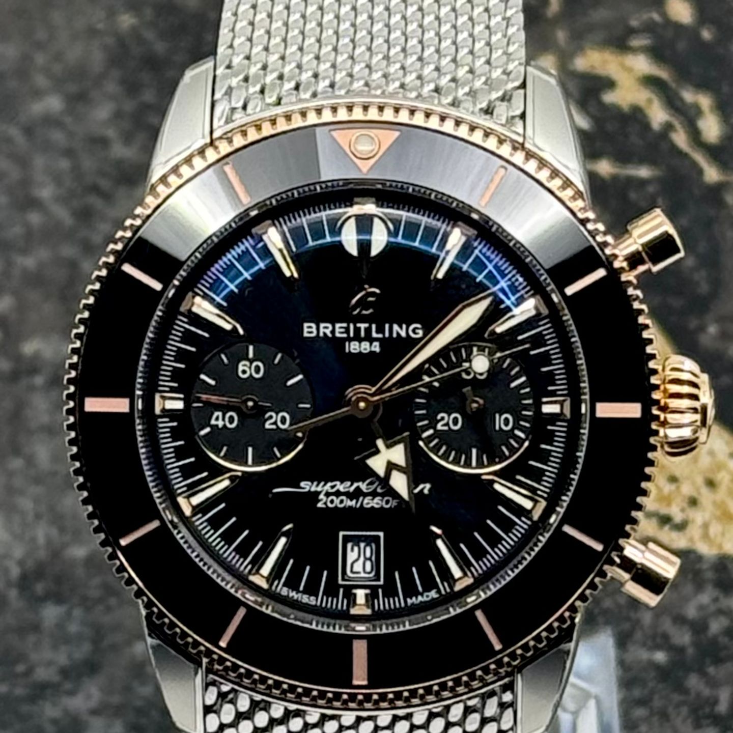 Breitling Superocean Heritage 42 UB0156H11B1A1 (2025) - Zwart wijzerplaat 42mm Goud/Staal (2/8)