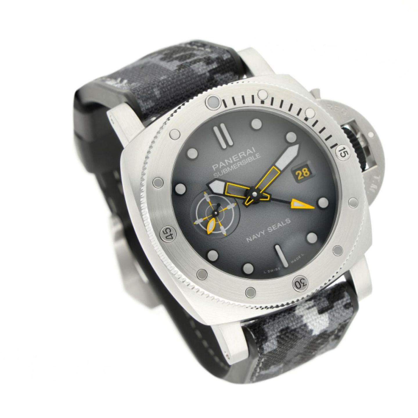 Panerai Luminor Submersible PAM01323 - (3/5)