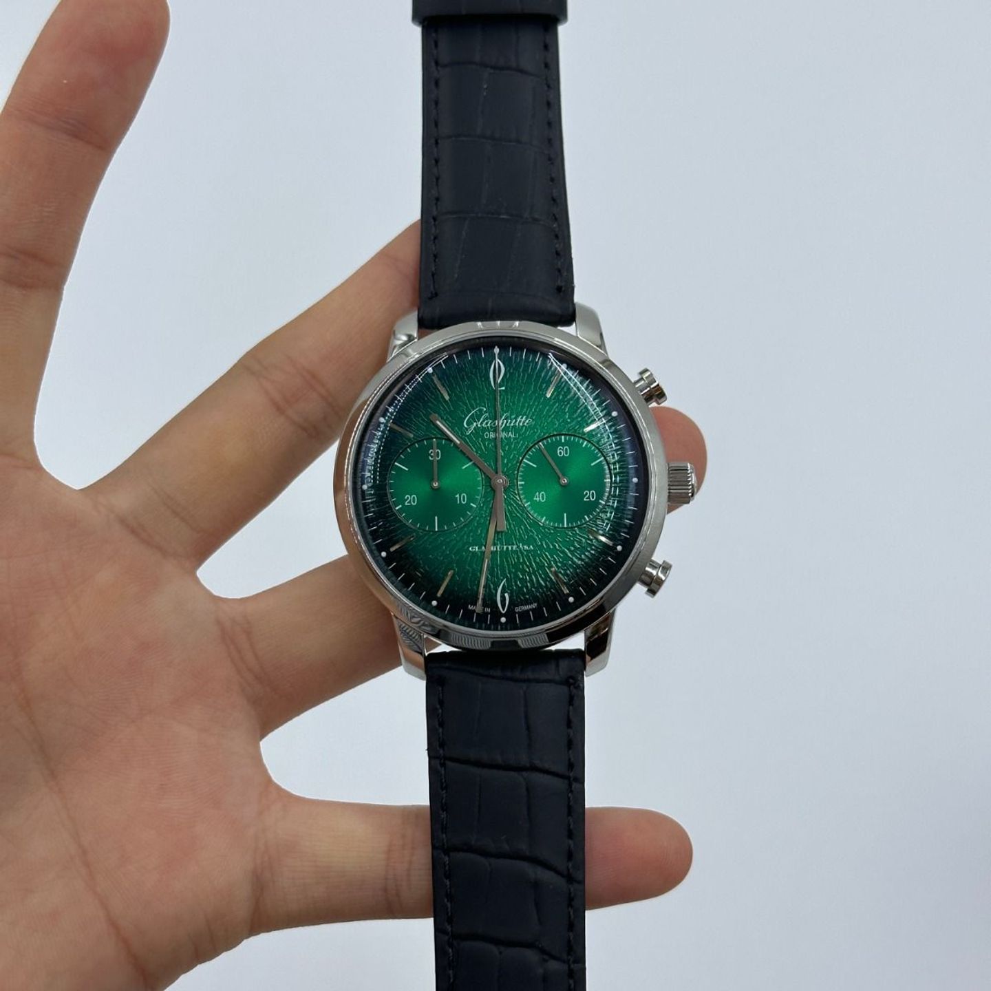 Glashütte Original Sixties Chronograph 1-39-34-05-22-04 (2024) - Groen wijzerplaat 42mm Staal (7/8)