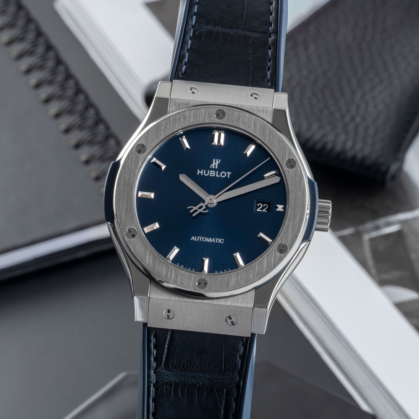 Hublot Classic Fusion Blue 542.NX.7170.LR - (3/8)