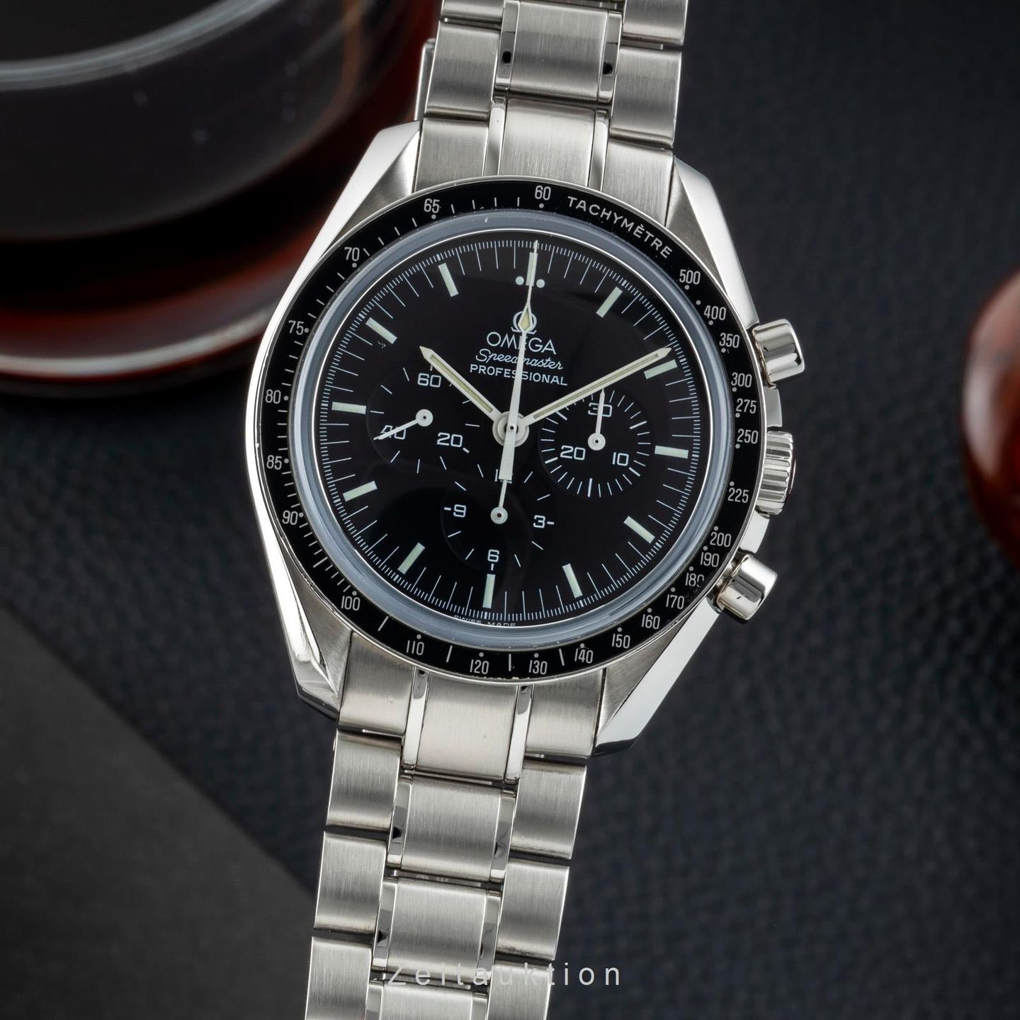 Omega Speedmaster Professional Moonwatch 3573.50.00 (2004) - Zwart wijzerplaat 42mm Staal (1/8)