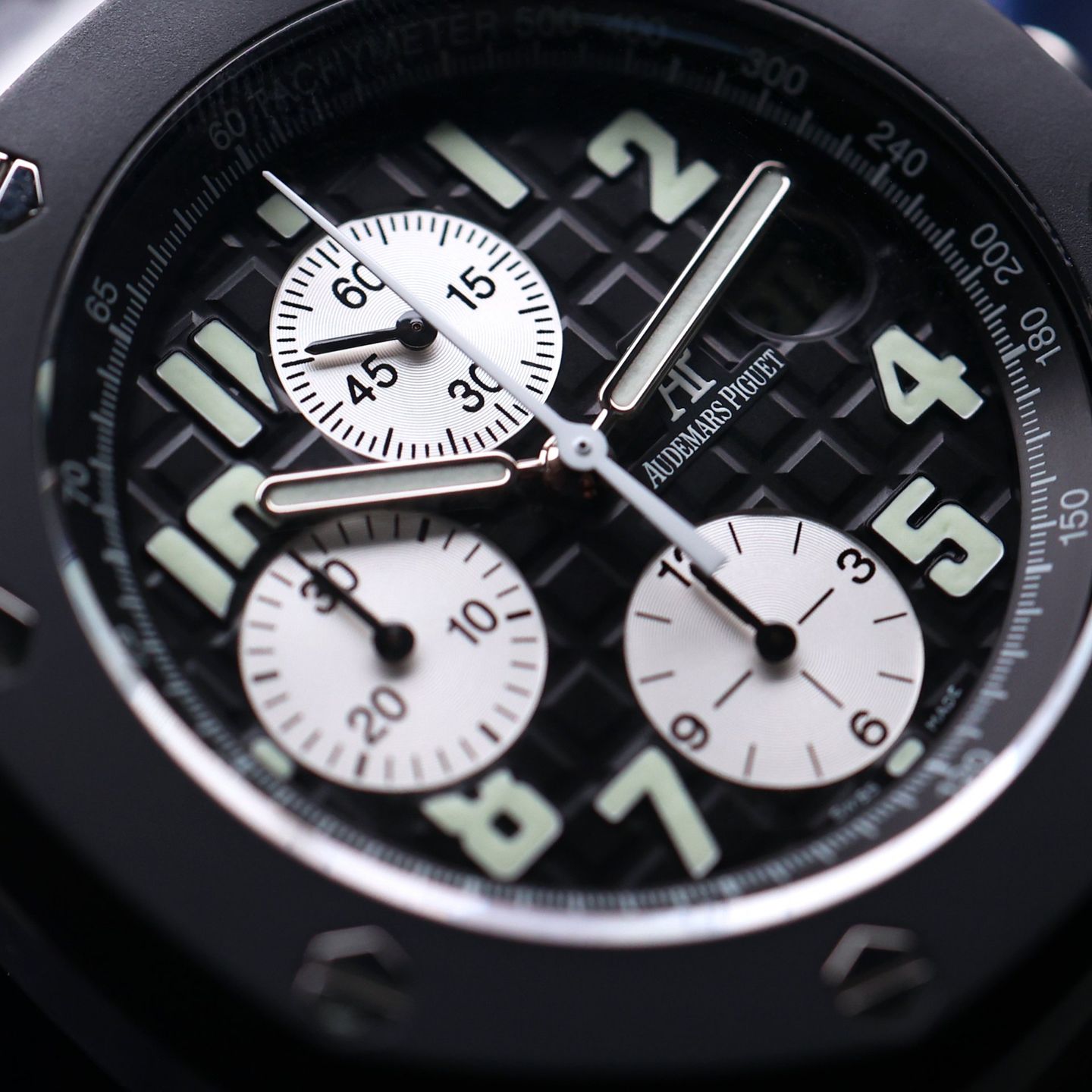 Audemars Piguet Royal Oak Offshore Chronograph 25940SK.OO.D002CA.01.A (2007) - Black dial 42 mm Steel case (5/6)
