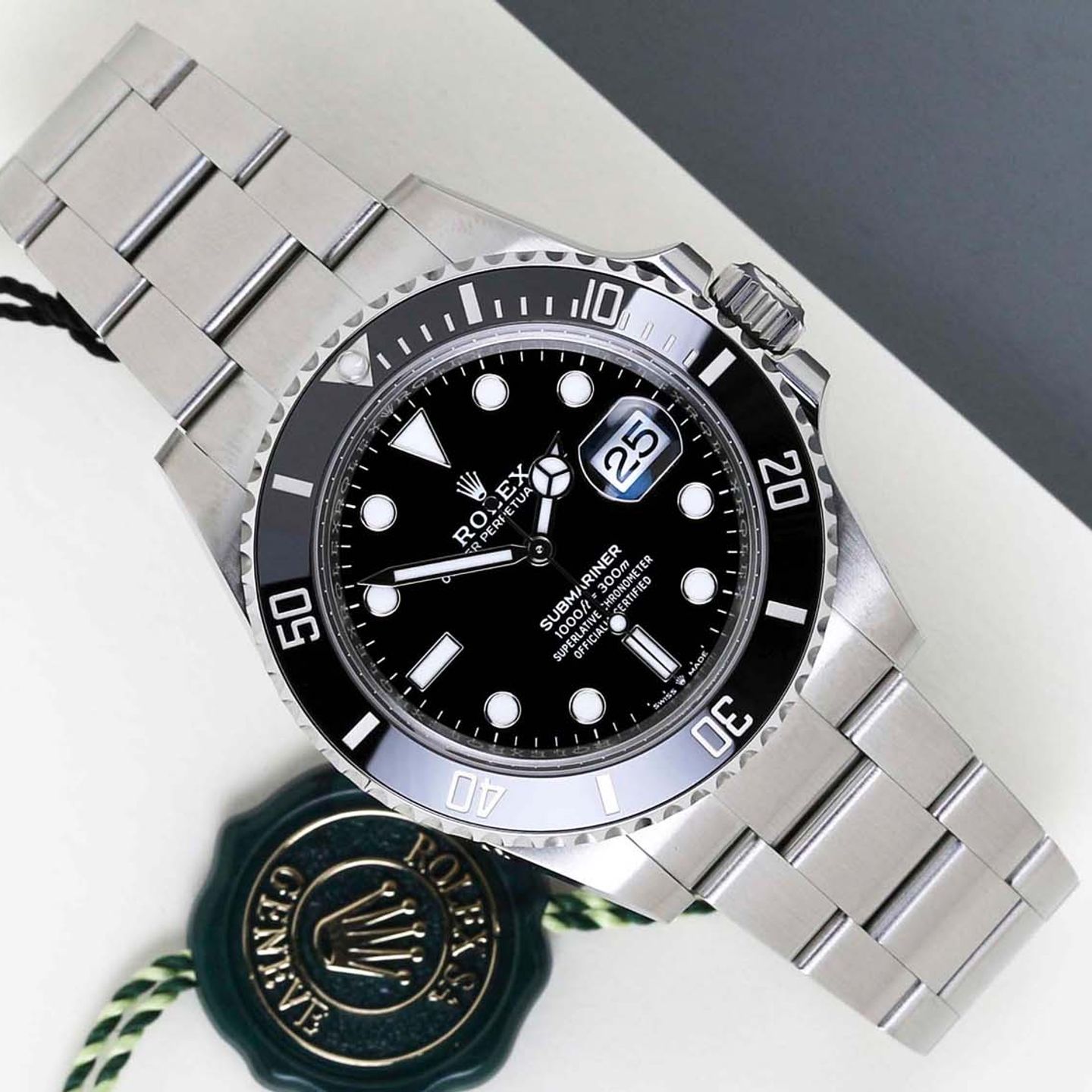 Rolex Submariner Date 126610LN (2024) - Black dial 41 mm Steel case (1/8)