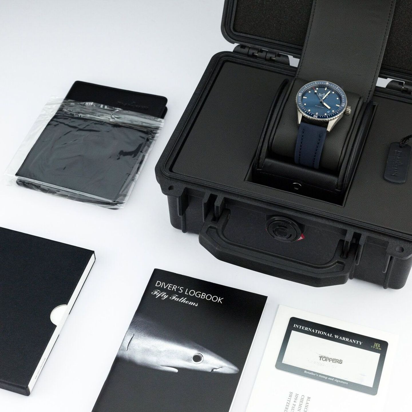 Blancpain Fifty Fathoms Bathyscaphe 5000-0240-O52A - (2/5)