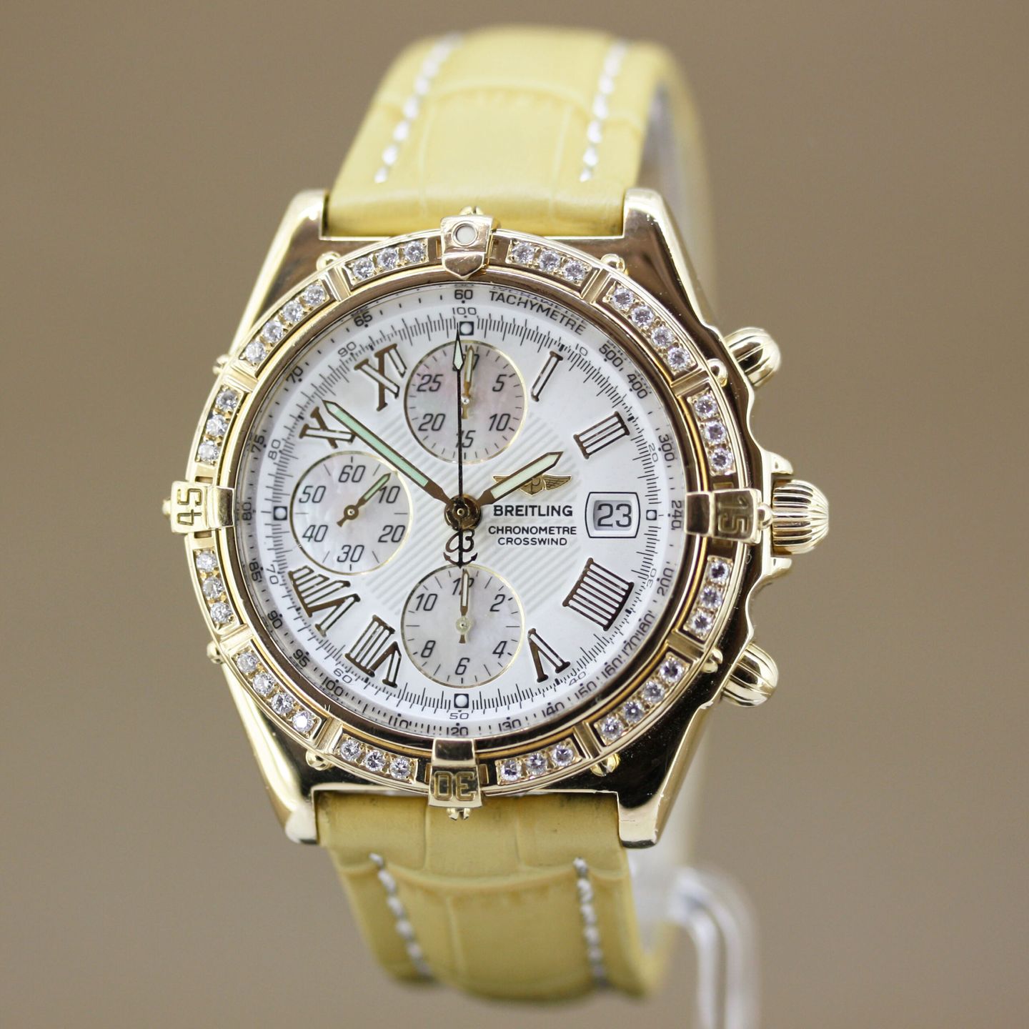 Breitling Crosswind Racing K13055 (2000) - Silver dial 43 mm Yellow Gold case (2/8)