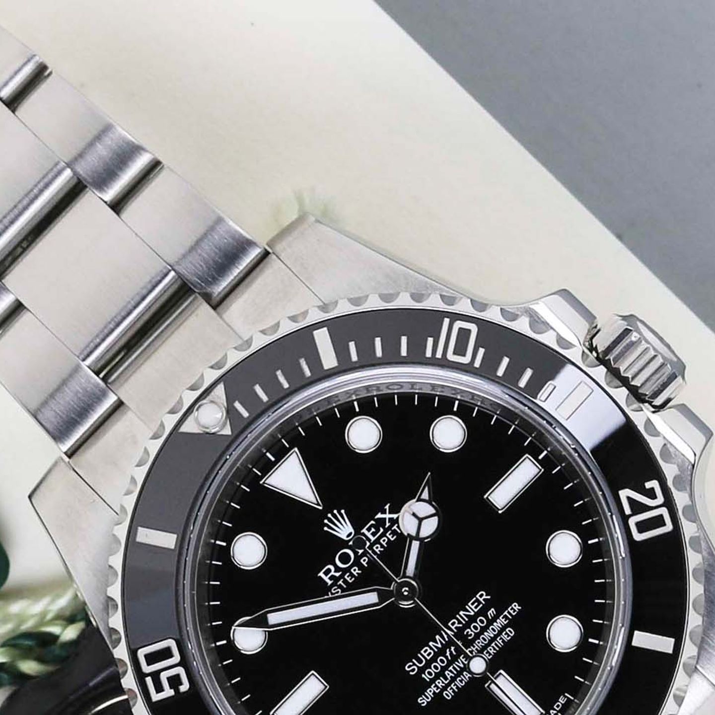 Rolex Submariner No Date 114060 (2014) - Black dial 40 mm Steel case (3/8)