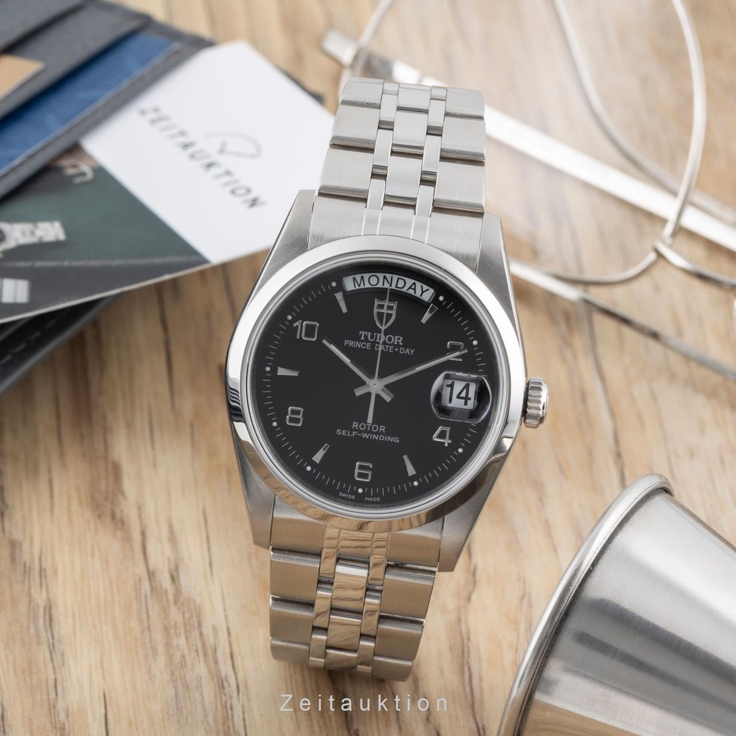 Tudor Prince Date 76200 - (3/8)