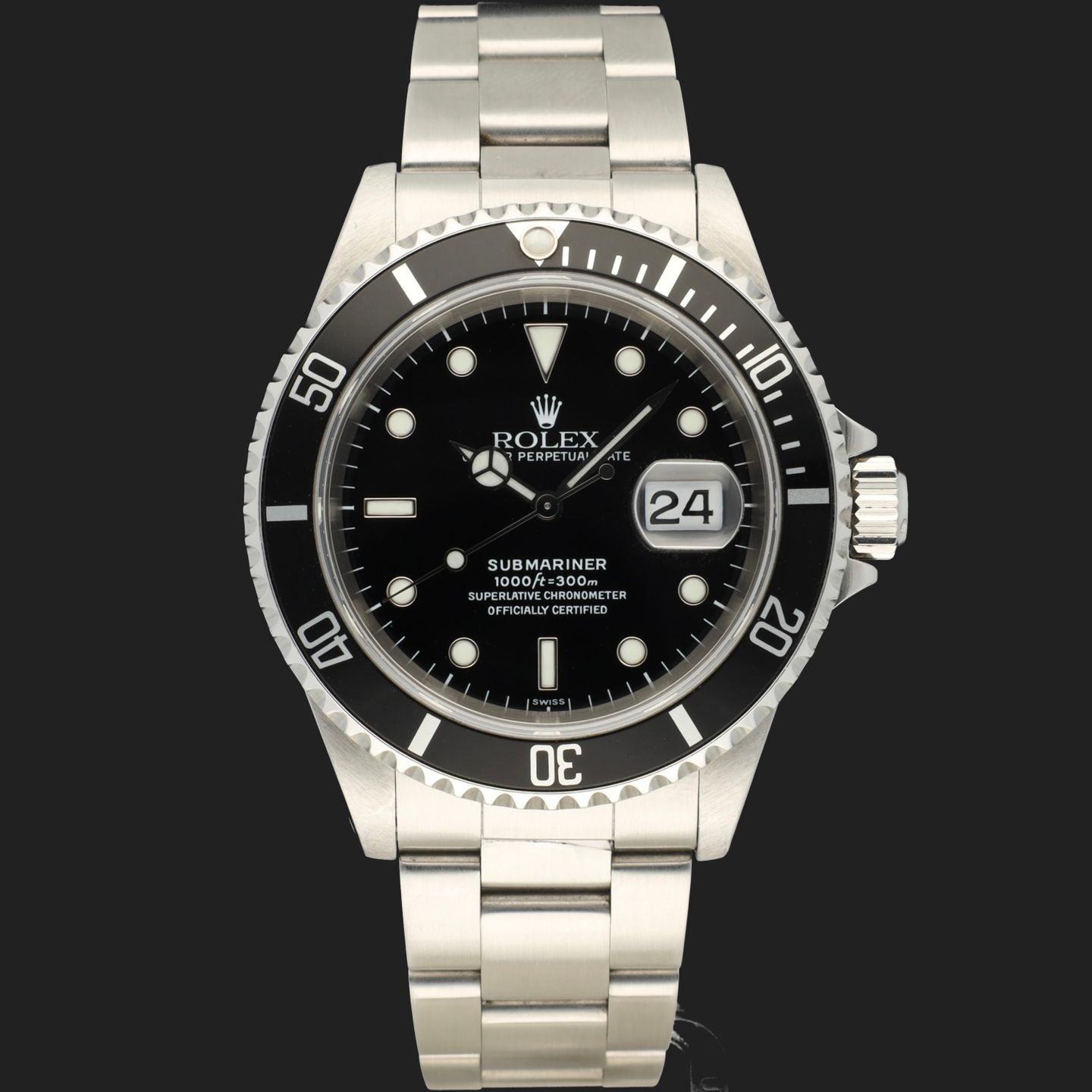 Rolex Submariner Date 16610 (1999) - Zwart wijzerplaat 40mm Staal (3/8)