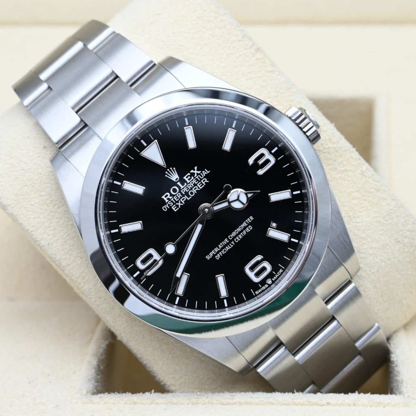 Rolex Explorer 224270 (2023) - Zwart wijzerplaat 40mm Staal (1/7)
