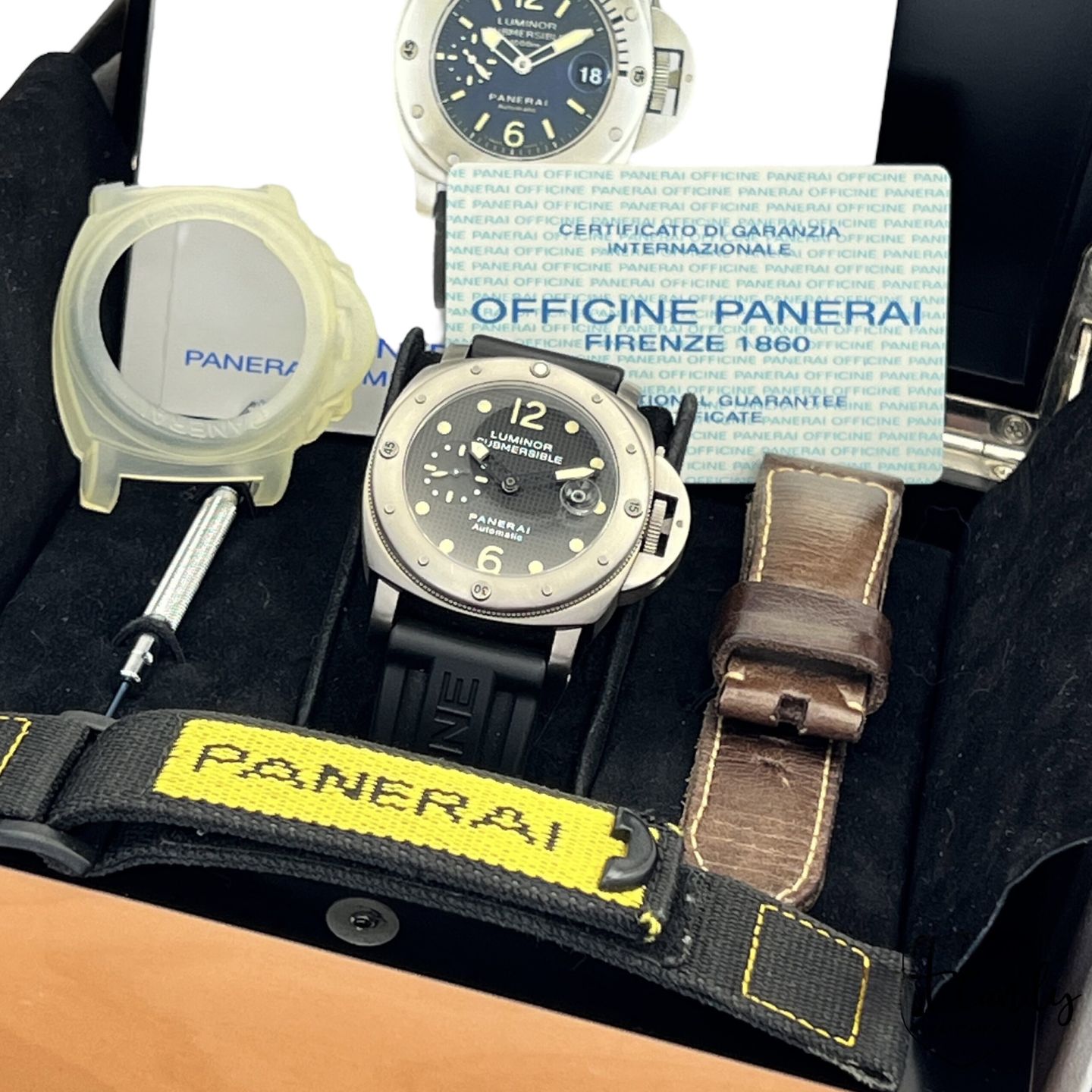 Panerai Luminor Submersible PAM00025 - (8/8)