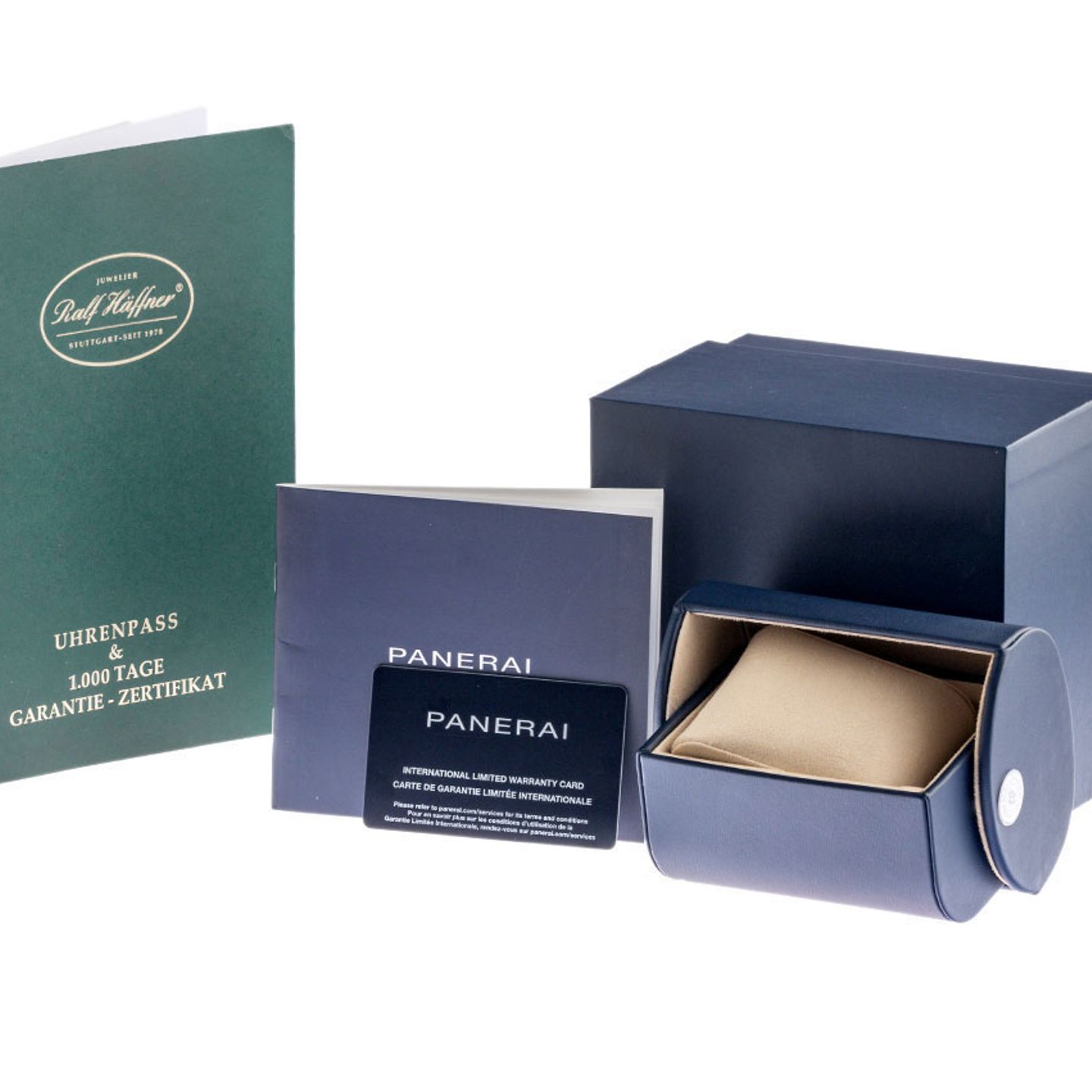 Panerai Radiomir PAM01571 (2025) - Blue dial 40 mm Steel case (2/7)