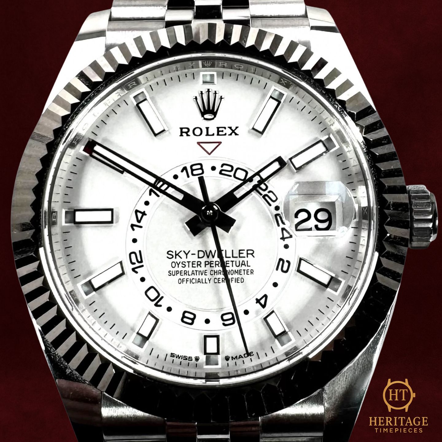 Rolex Sky-Dweller 336934 (2025) - 42 mm Steel case (1/8)