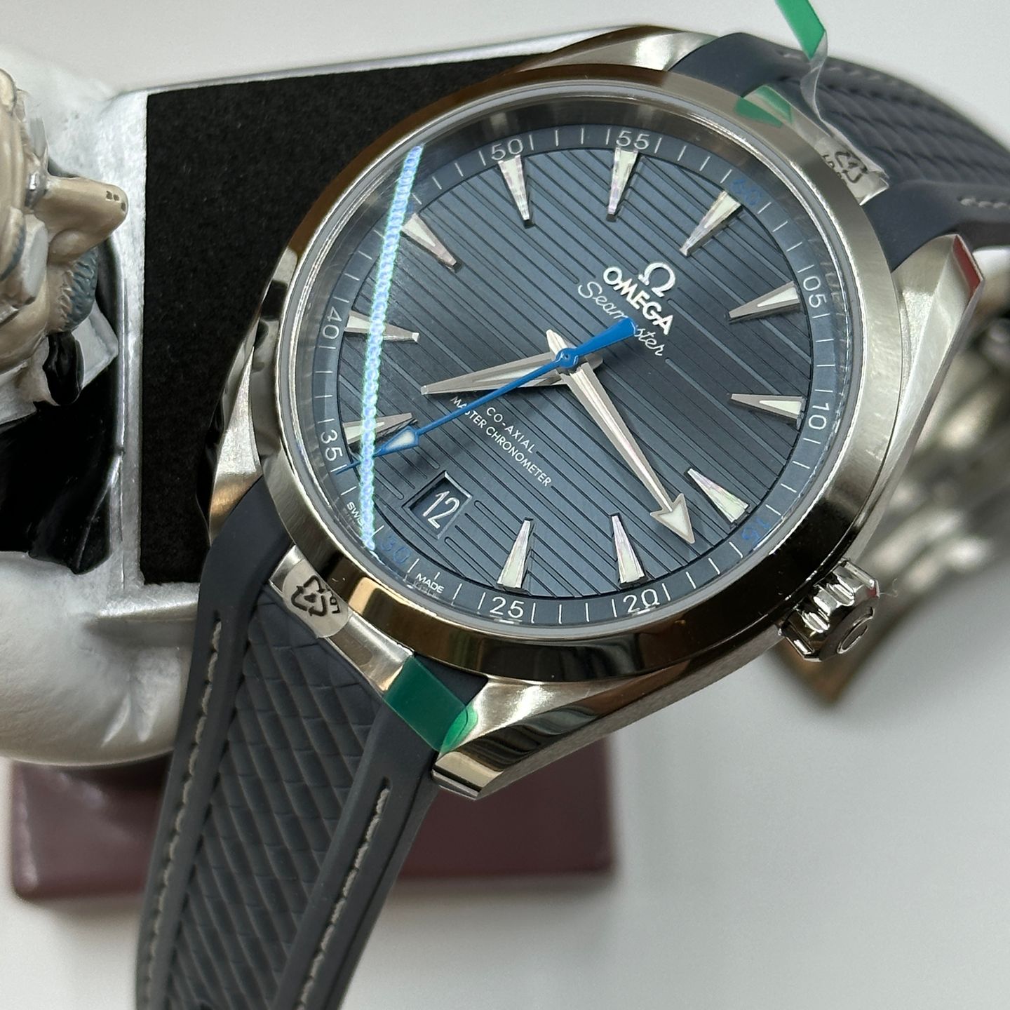 Omega Seamaster Aqua Terra 220.12.41.21.03.002 (2023) - Blue dial 41 mm Steel case (1/8)