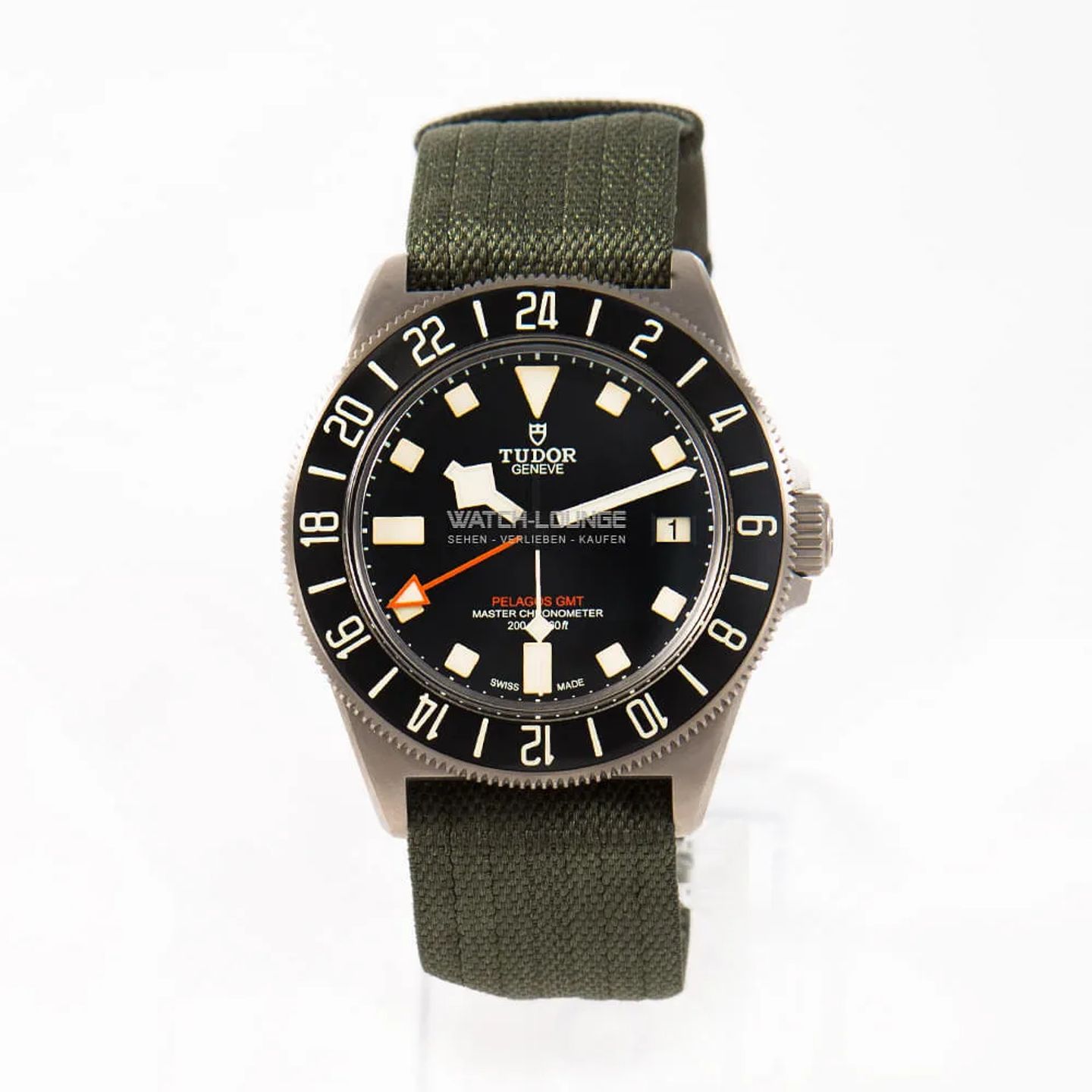 Tudor Pelagos 2542G257NU (2025) - Black dial 42 mm Titanium case (3/8)
