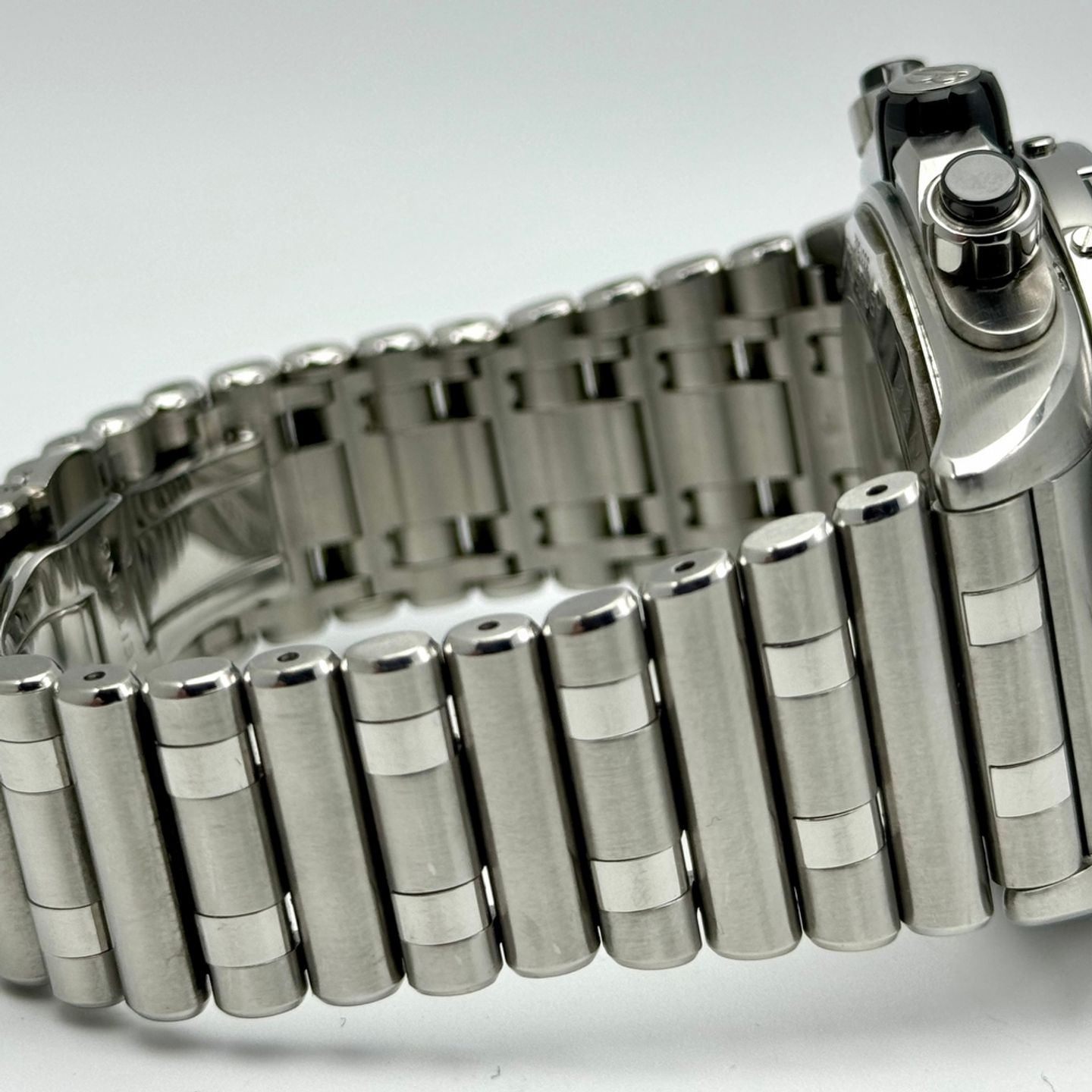 Breitling Chronomat AB0136251B1A1 (2022) - Black dial 44 mm Steel case (8/10)