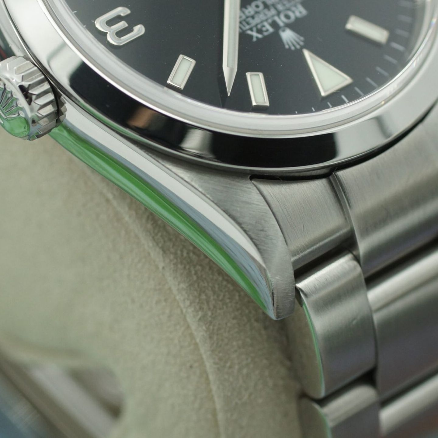 Rolex Explorer 114270 - (7/8)