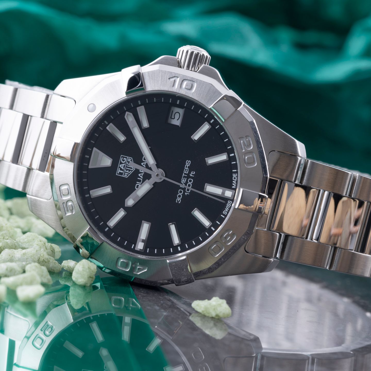 TAG Heuer Aquaracer Lady WBD1310.BA0740 (Unknown (random serial)) - Black dial 32 mm Steel case (2/8)