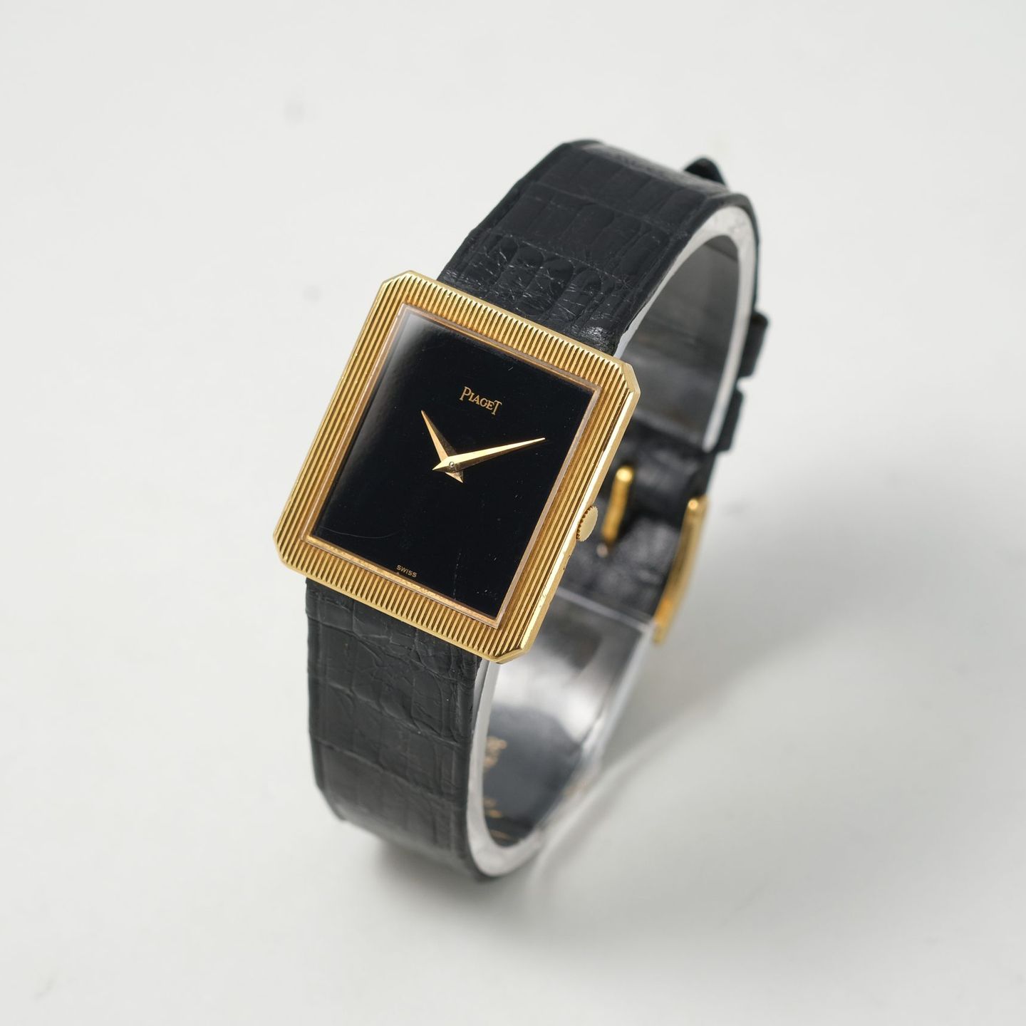 Piaget Protocole 9154 (1975) - Black dial 26 mm Yellow Gold case (3/4)