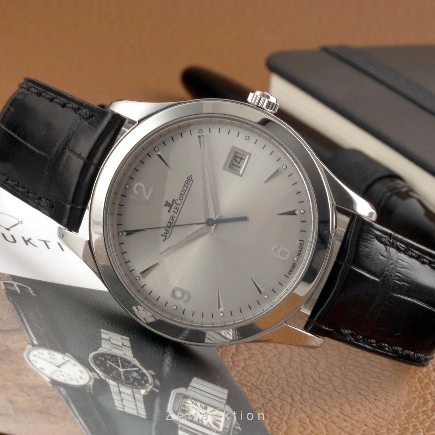 Jaeger-LeCoultre Master Control Date Q1548420 (2015) - Zilver wijzerplaat 39mm Staal (2/8)