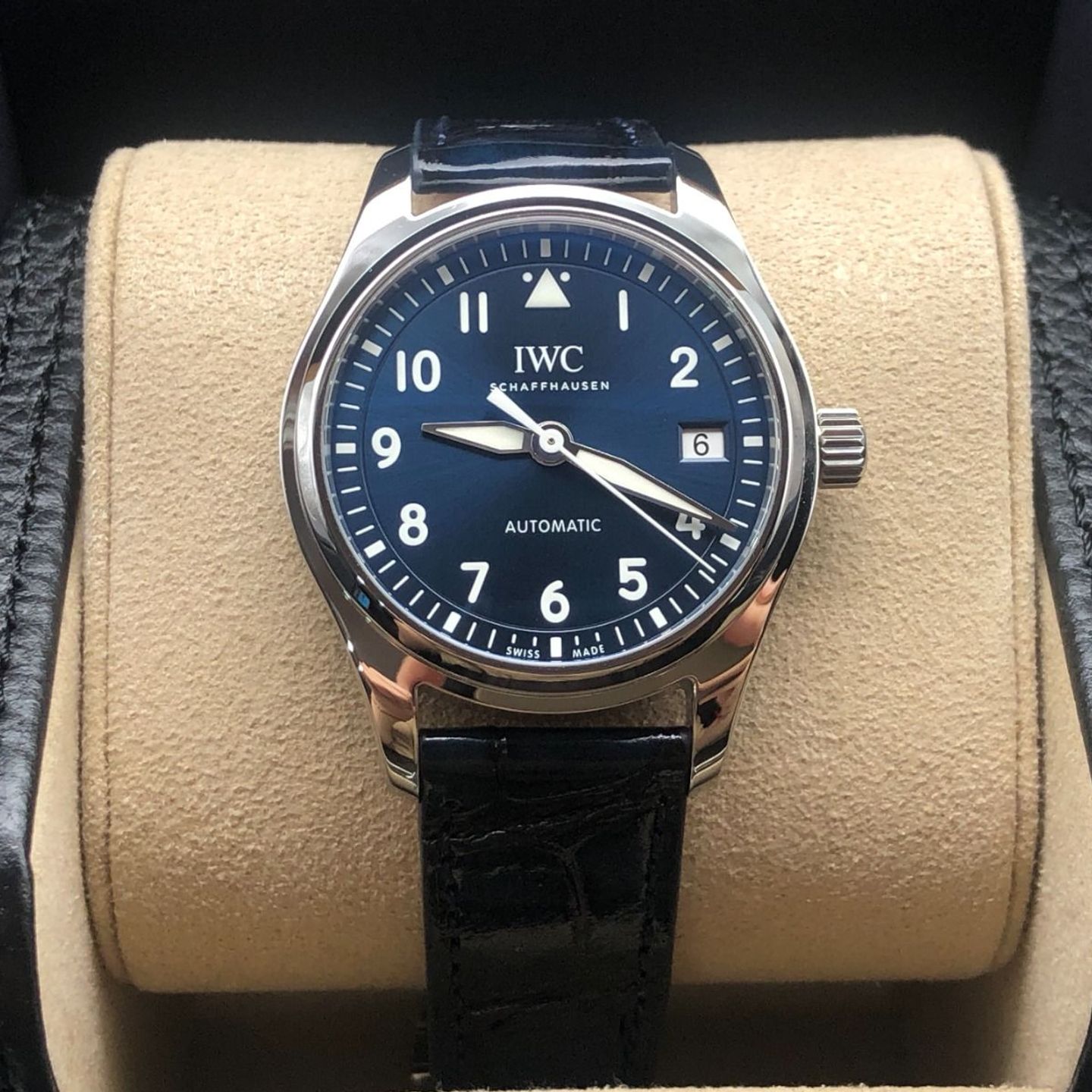 IWC Pilot's Watch Automatic 36 IW324008 (2022) - Blauw wijzerplaat 36mm Staal (2/8)