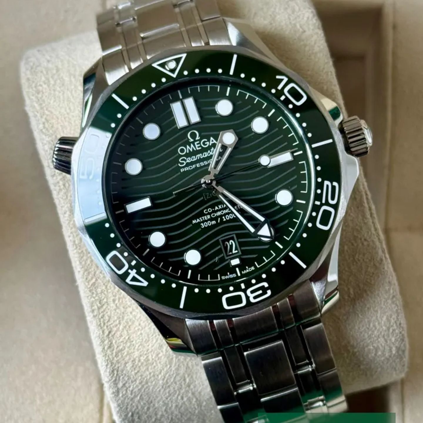 Omega Seamaster Diver 300 M 210.30.42.20.10.001 - (1/7)