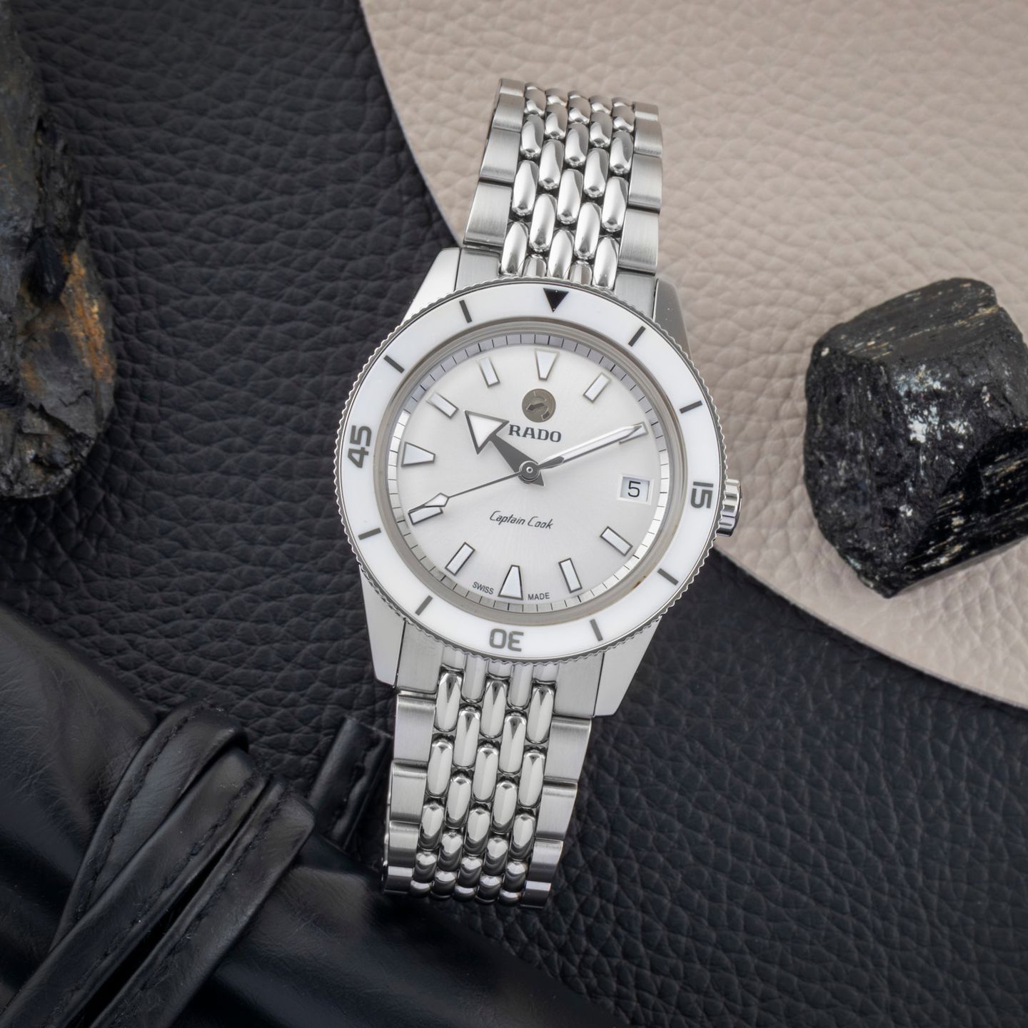 Rado HyperChrome Captain Cook R32500013 (Unknown (random serial)) - Silver dial 37 mm Steel case (1/8)