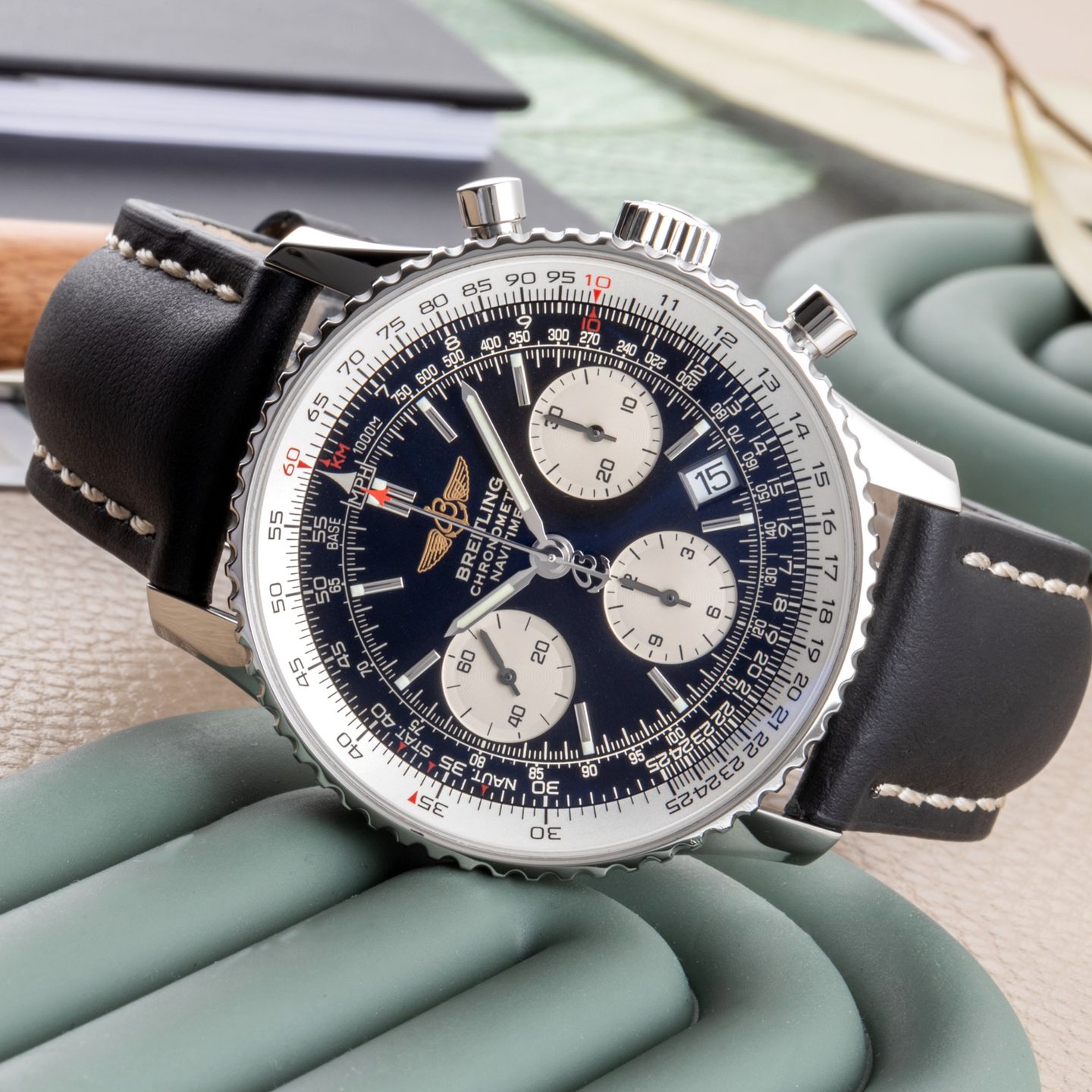 Breitling Navitimer A23322 (Unknown (random serial)) - 42 mm Steel case (2/8)