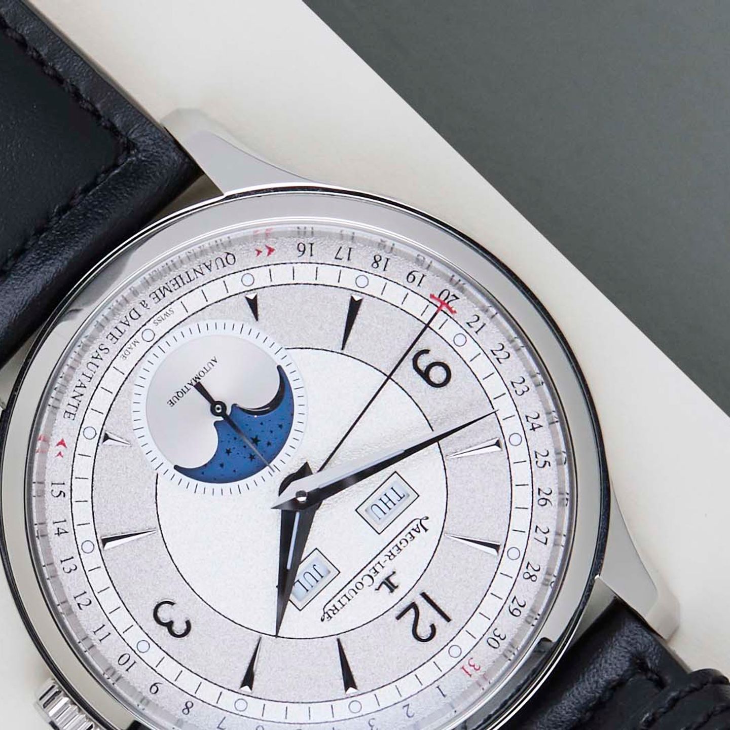 Jaeger-LeCoultre Master Control Q4148450 (2025) - Silver dial 40 mm Steel case (4/8)