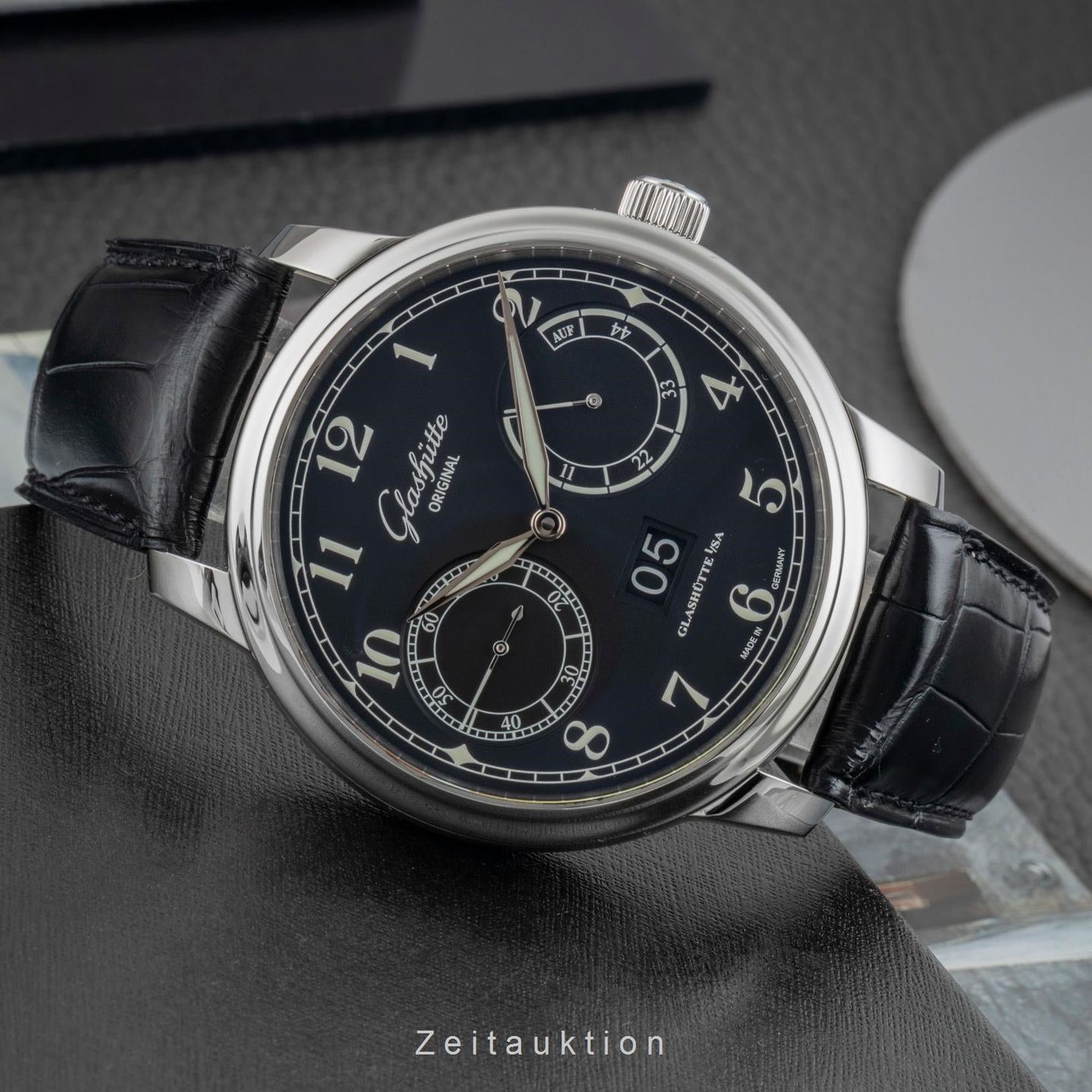 Glashütte Original Senator Observer 100-14-07-02-30 (2015) - Zwart wijzerplaat 44mm Staal (2/8)