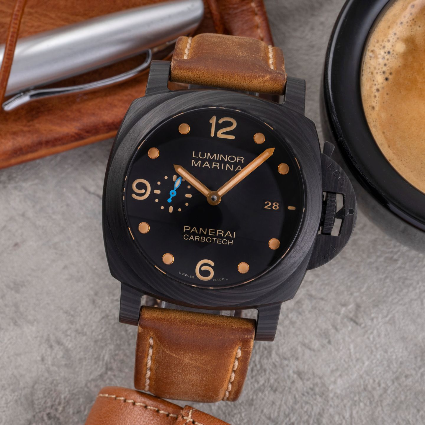 Panerai Luminor Marina 1950 3 Days Automatic PAM00661 (Unknown (random serial)) - Black dial 44 mm Carbon case (1/8)