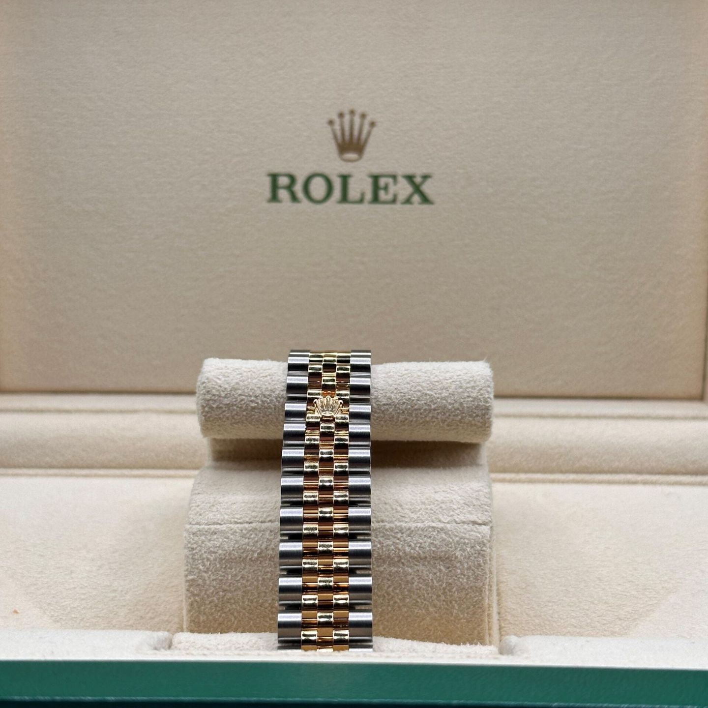 Rolex Datejust 31 278273 (2023) - Champagne dial 31 mm Steel case (5/5)