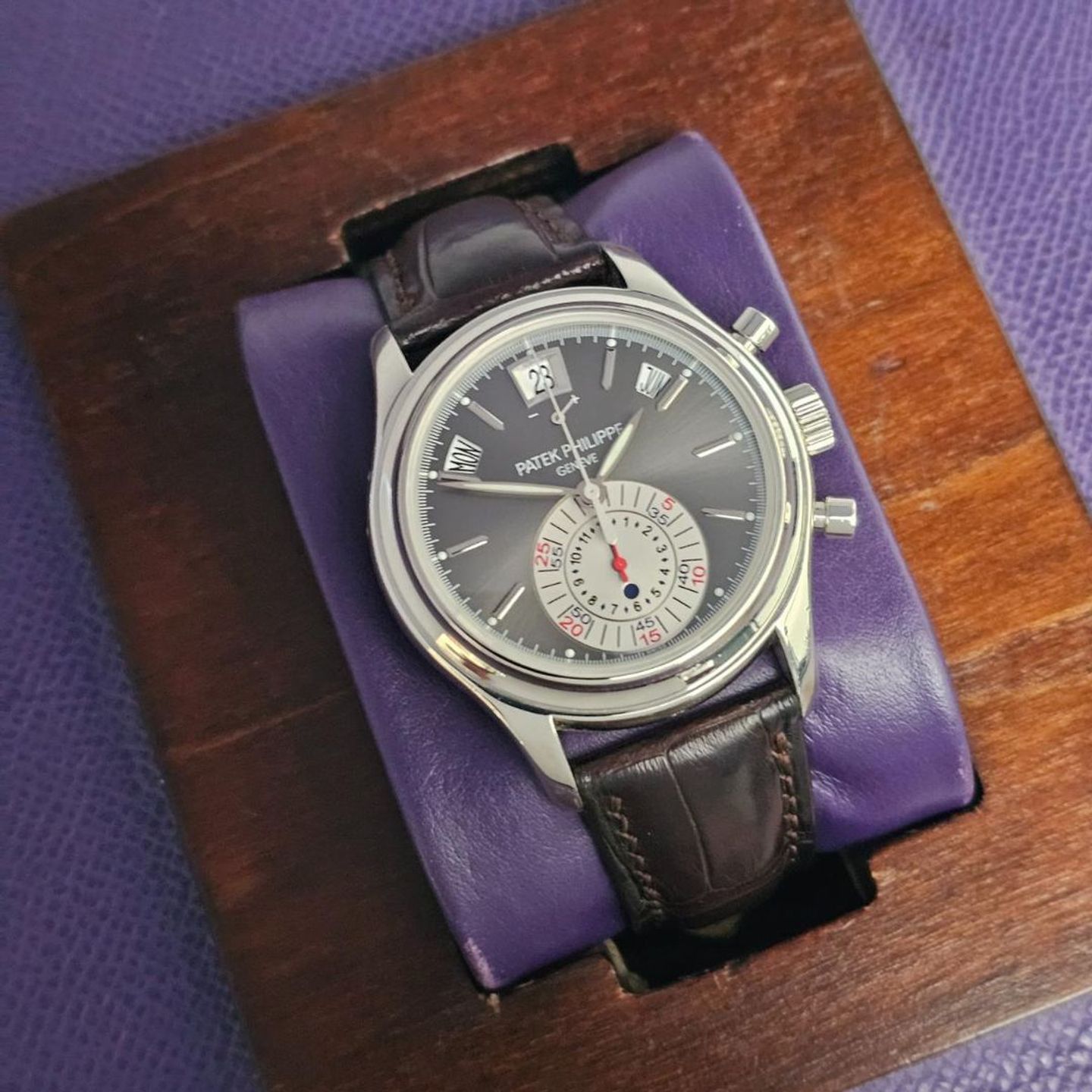 Patek Philippe Annual Calendar Chronograph 5960P-001 (2006) - Grijs wijzerplaat 41mm Platina (1/4)