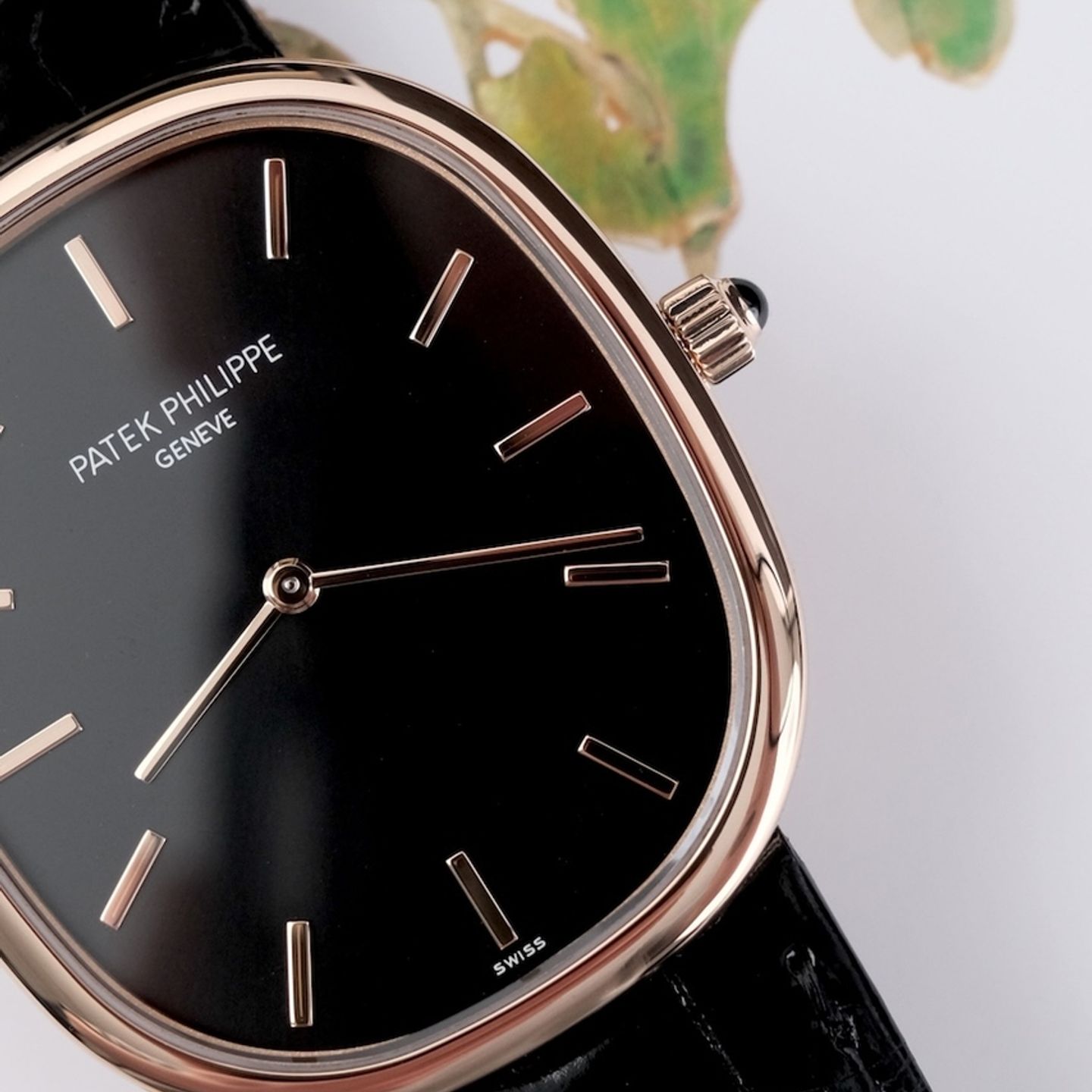 Patek Philippe Golden Ellipse 5738R-001 - (3/8)