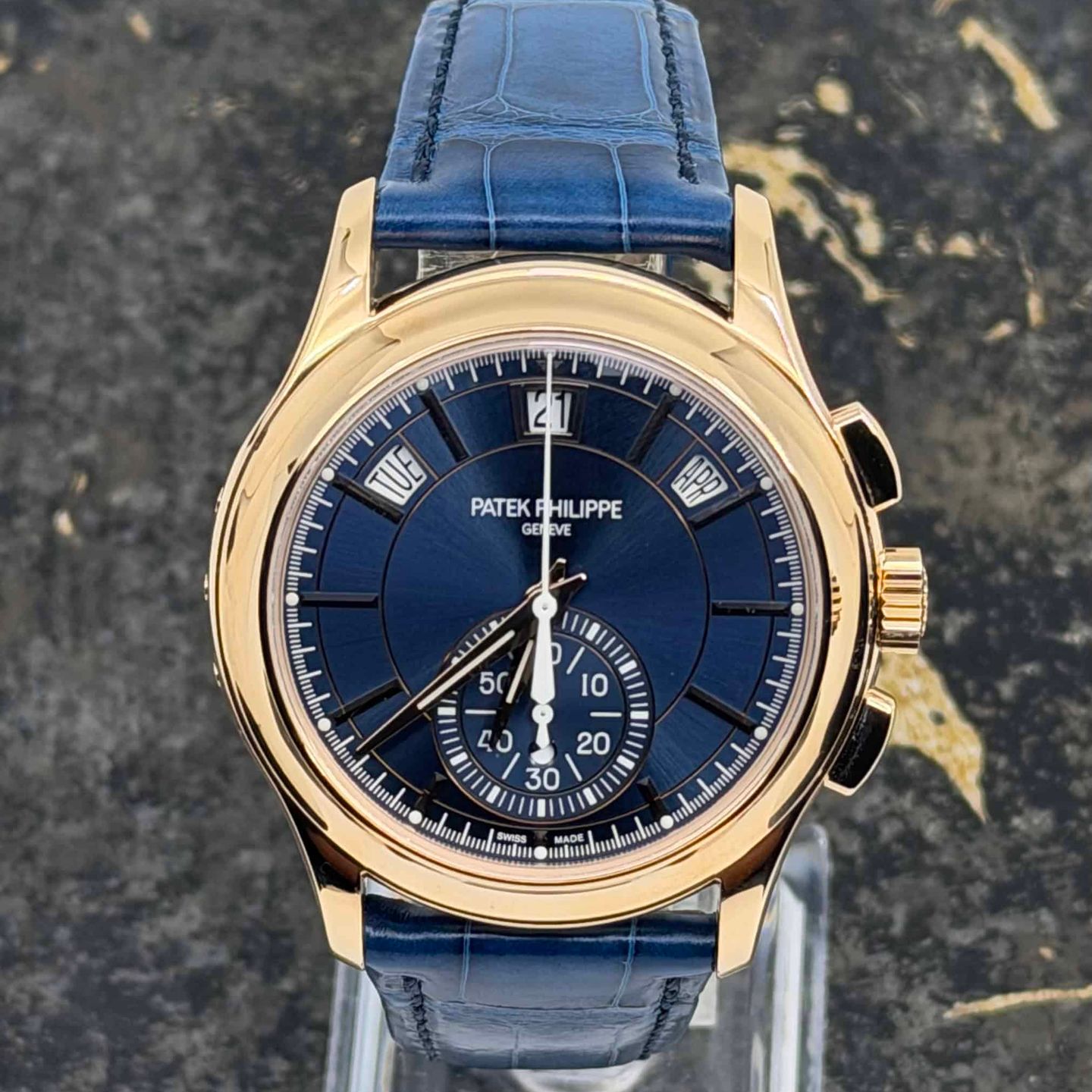 Patek Philippe Annual Calendar Chronograph 5905R-010 - (2/8)