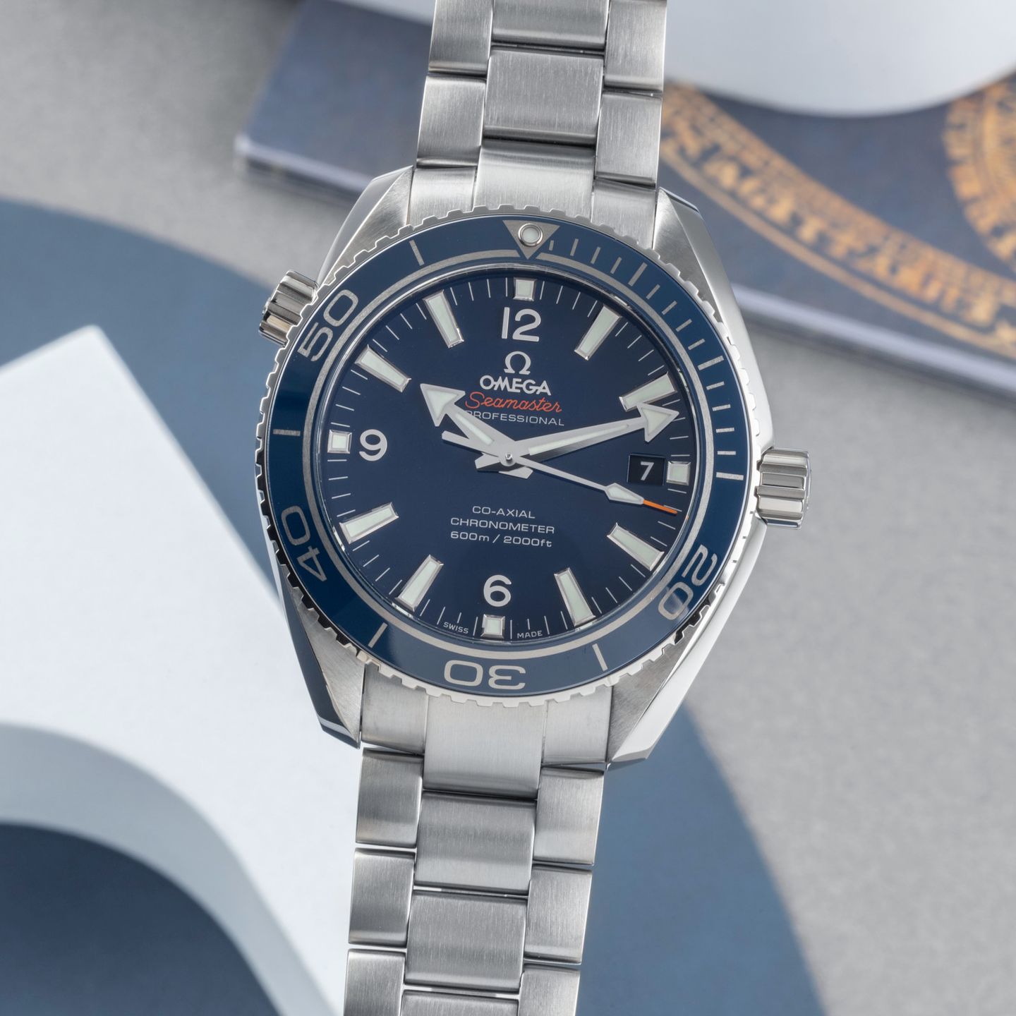 Omega Seamaster Planet Ocean 232.90.42.21.03.001 (Onbekend (willekeurig serienummer)) - Blauw wijzerplaat 42mm Titanium (3/8)