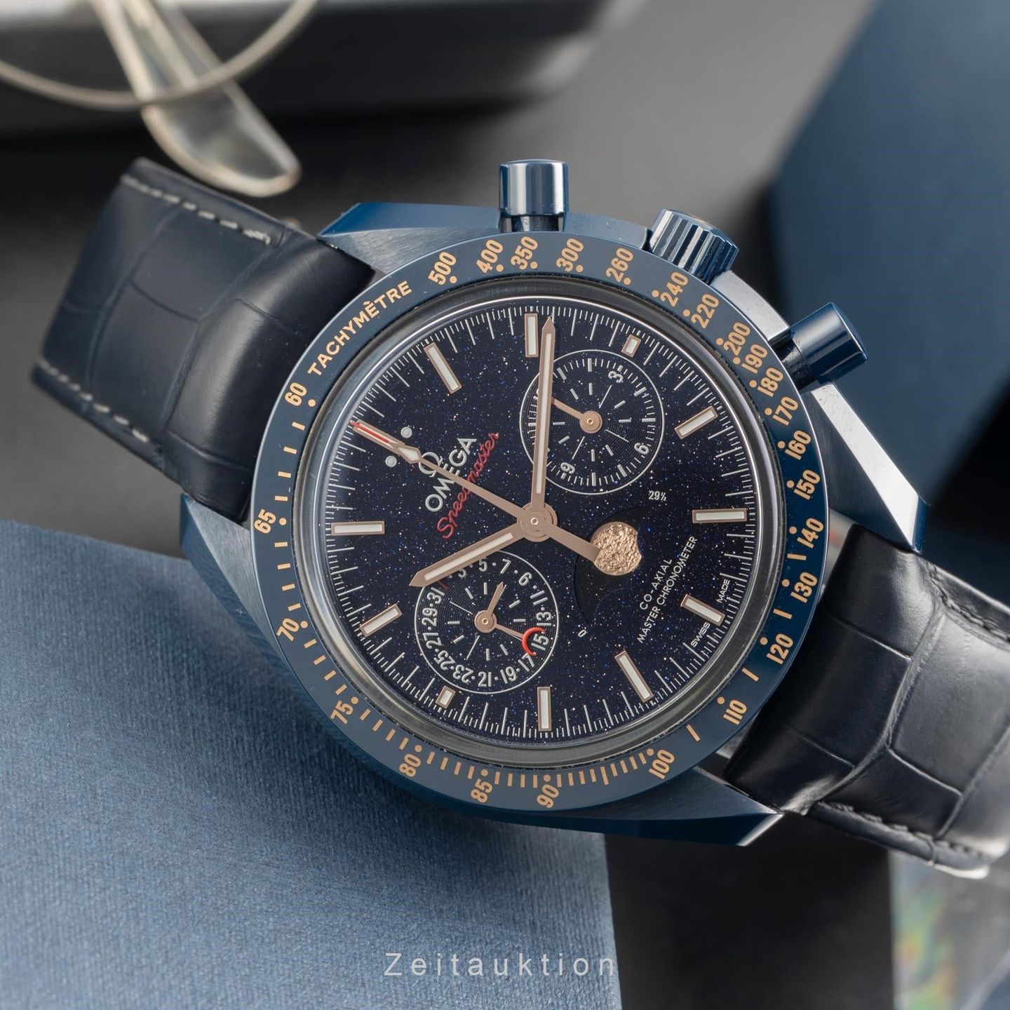 Omega Speedmaster Moonphase 304.93.44.52.03.002 - (2/8)