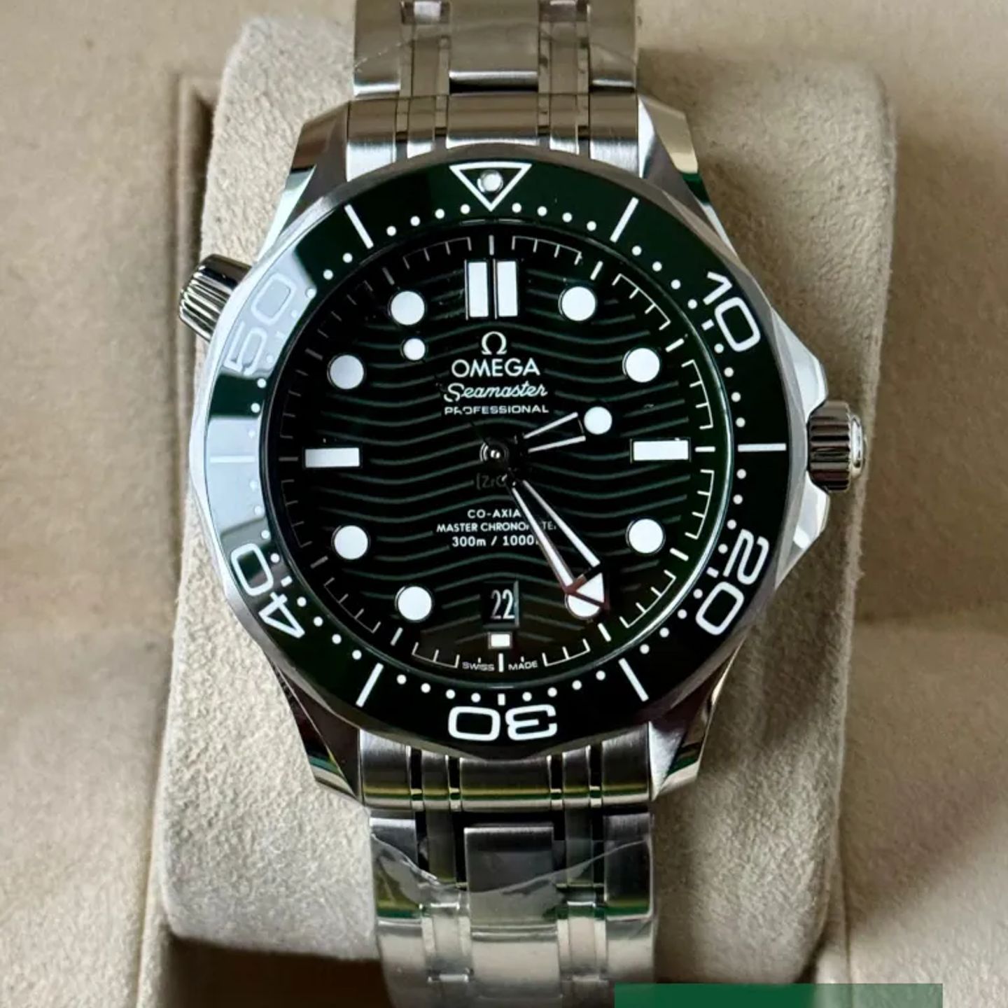 Omega Seamaster Diver 300 M 210.30.42.20.10.001 - (2/7)