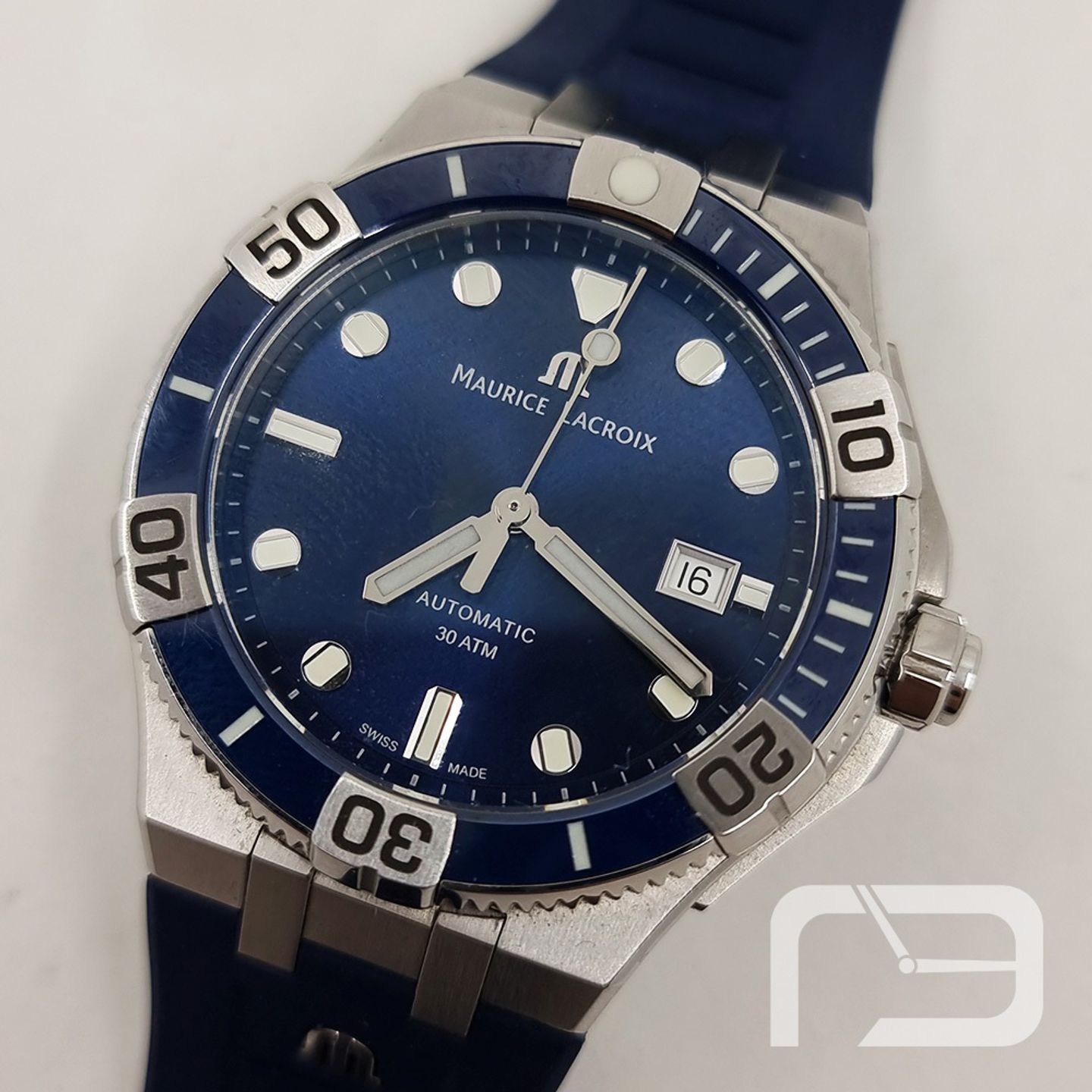 Maurice Lacroix Aikon AI6058-SS002-430-2 (Onbekend (willekeurig serienummer)) - Blauw wijzerplaat 43mm Staal (1/8)