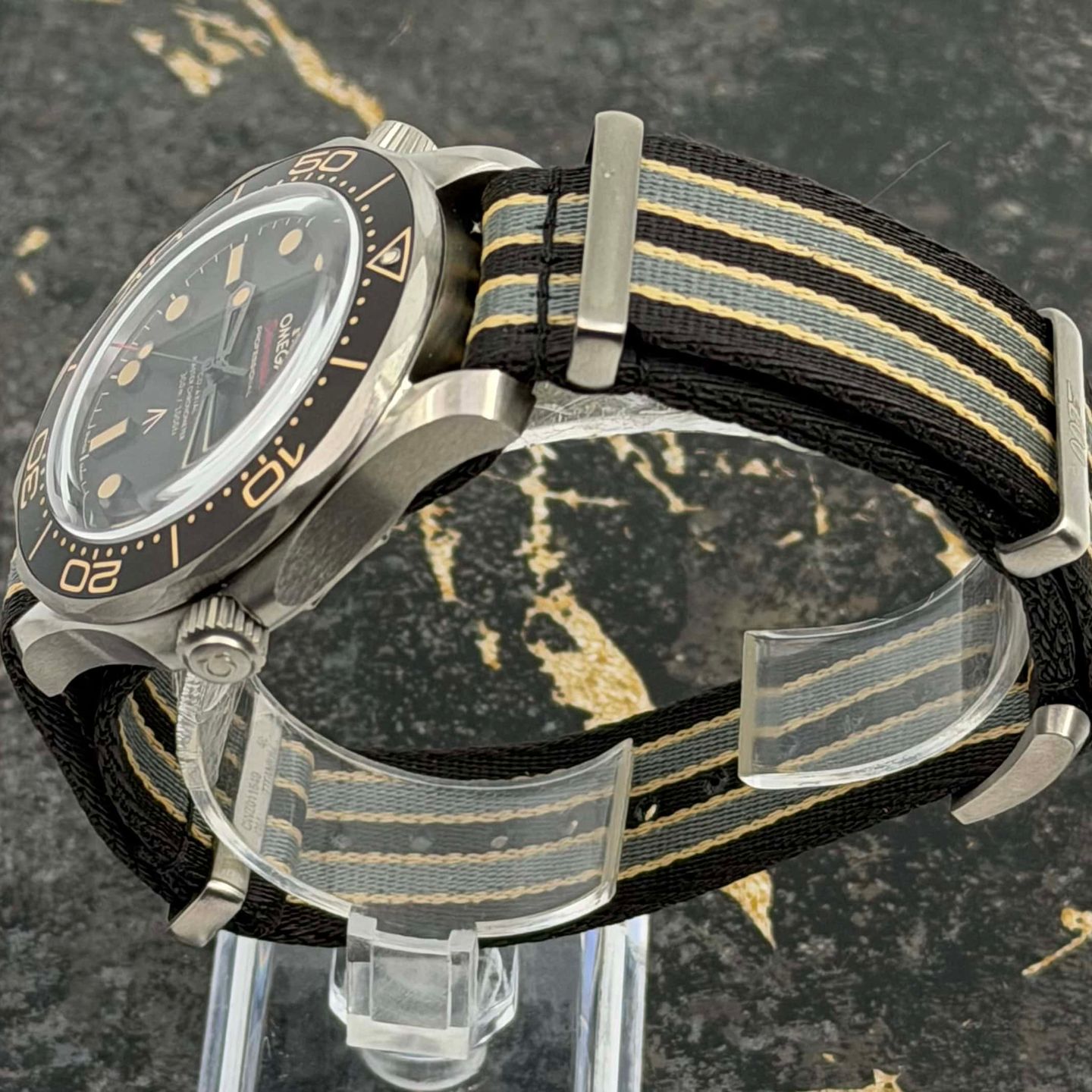 Omega Seamaster Diver 300 M 210.92.42.20.01.001 - (6/8)