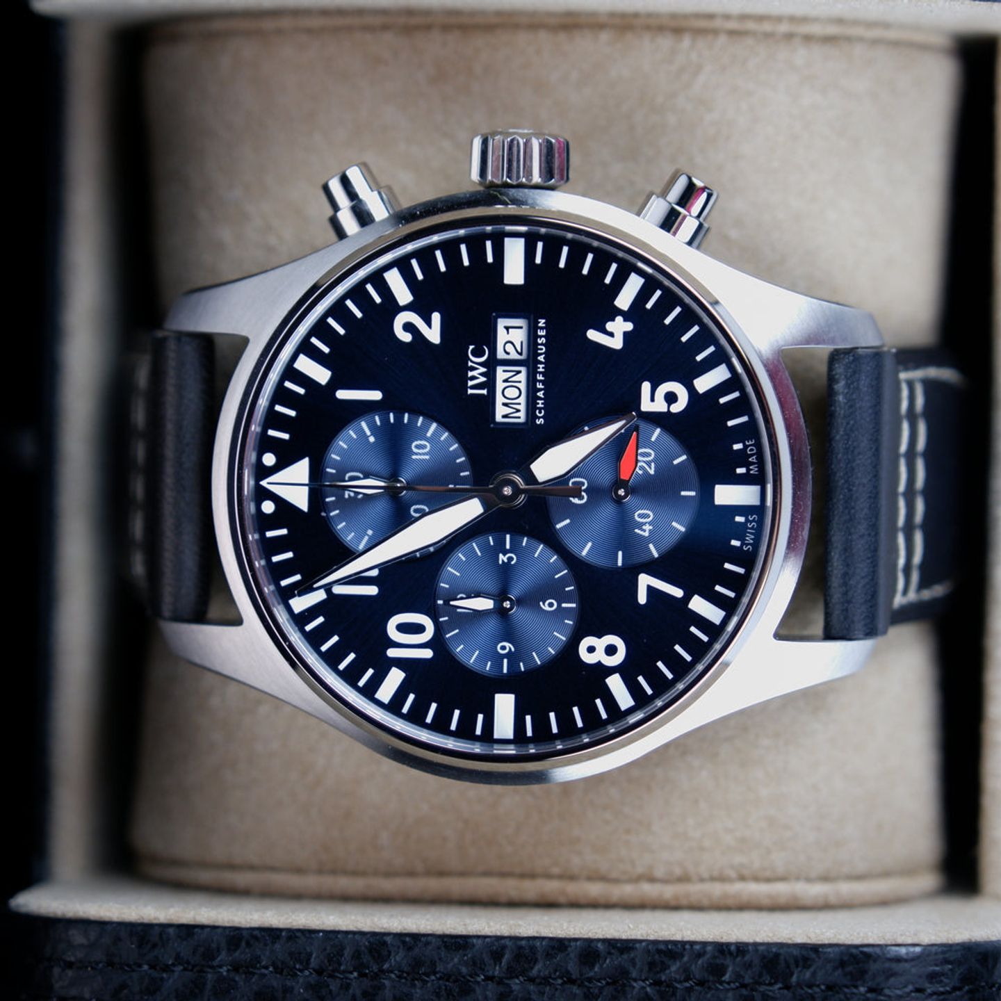 IWC Pilot Chronograph IW378003 (2025) - Blue dial 43 mm Steel case (1/2)