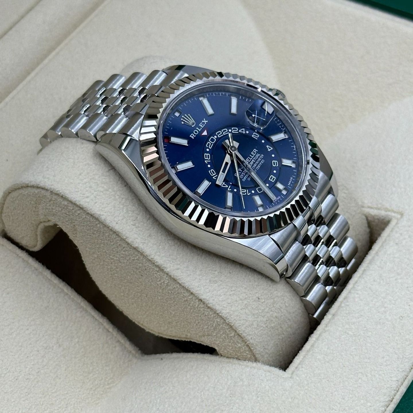 Rolex Sky-Dweller 326934 (Unknown (random serial)) - Blue dial 42 mm Steel case (6/8)