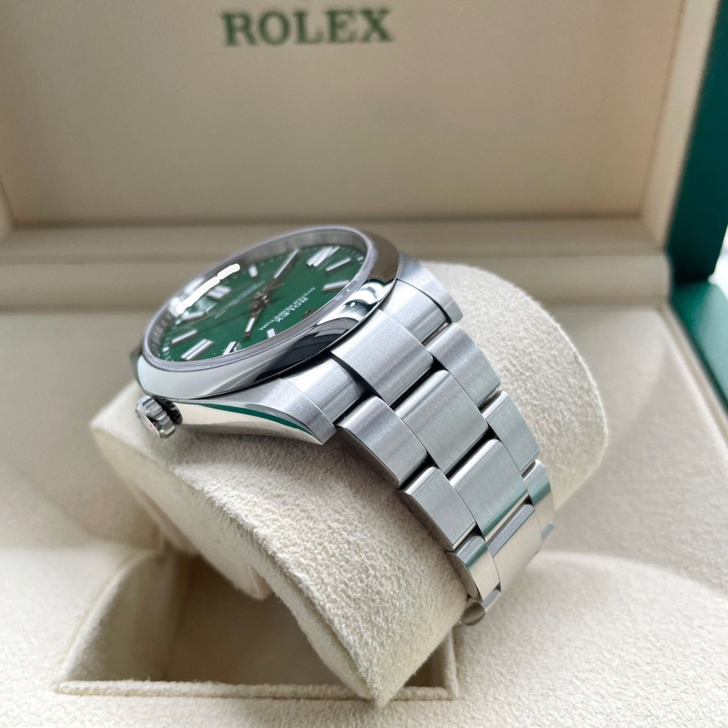 Rolex Oyster Perpetual 41 124300 - (5/6)