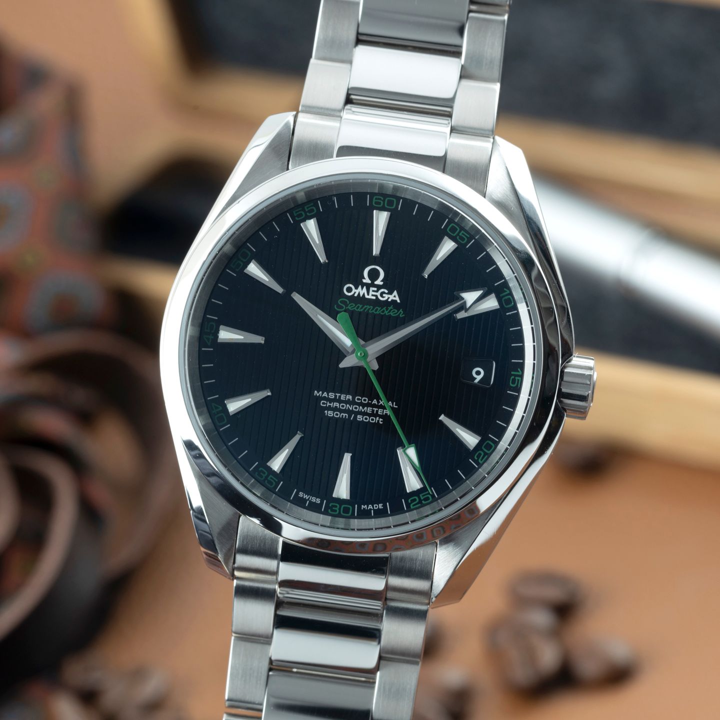 Omega Seamaster Aqua Terra 231.10.42.21.01.004 (Unknown (random serial)) - Black dial 42 mm Steel case (3/8)