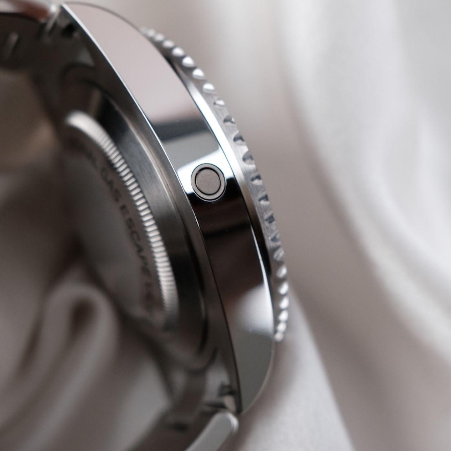 Rolex Sea-Dweller 126600 - (8/8)