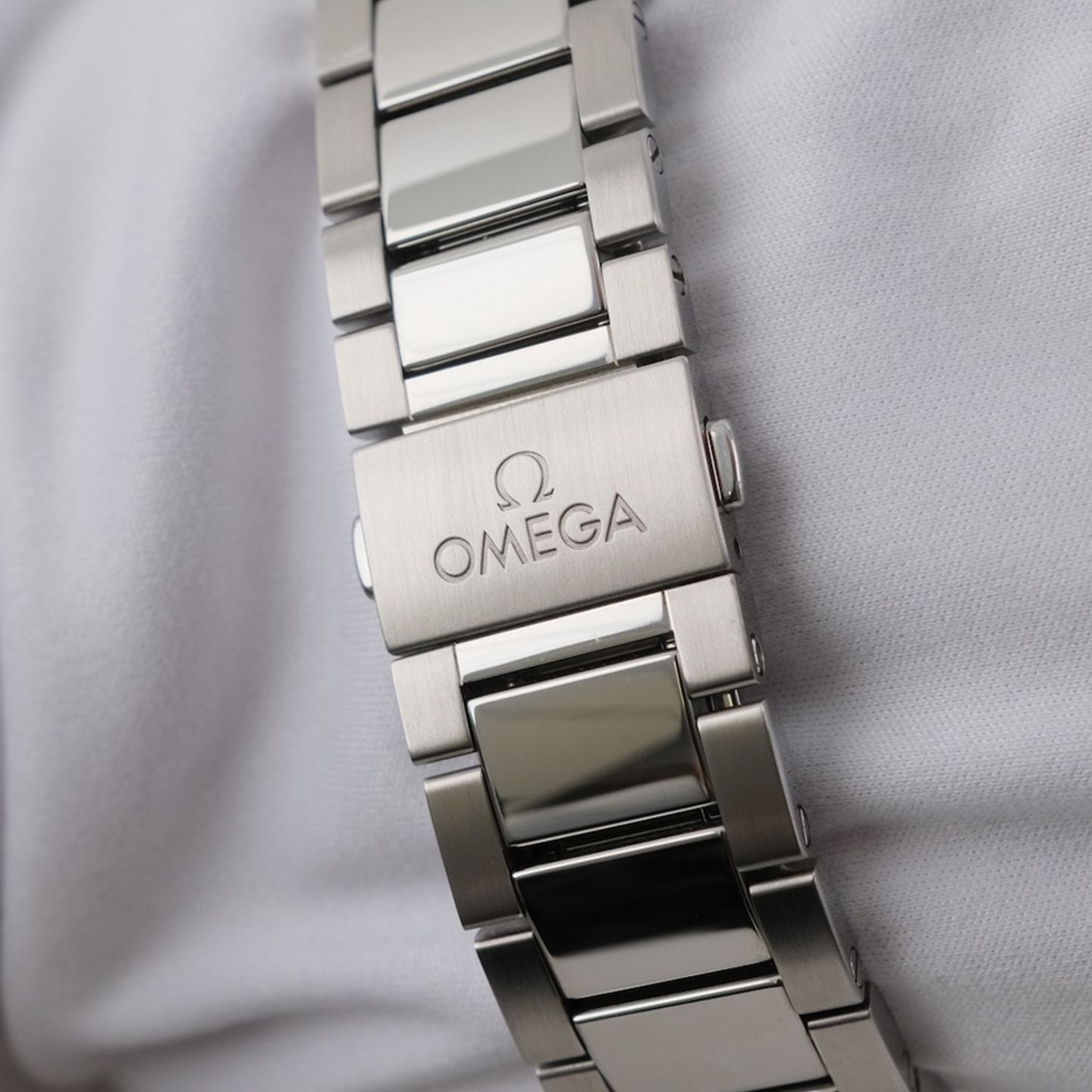 Omega Seamaster Aqua Terra 220.10.41.21.01.001 - (7/8)