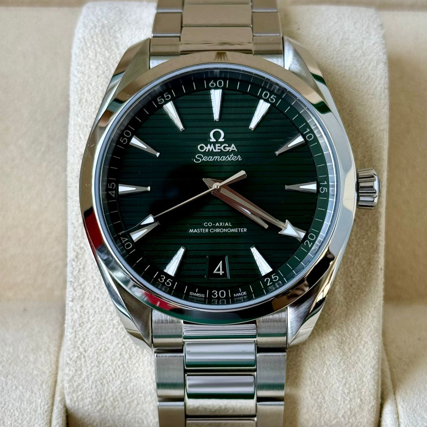 Omega Seamaster Aqua Terra 220.10.41.21.10.001 (2024) - Groen wijzerplaat 41mm Staal (2/7)