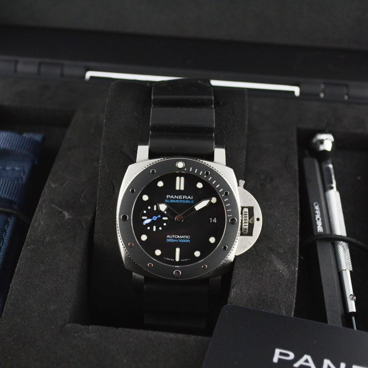 Panerai Luminor Submersible PAM00683 - (7/7)