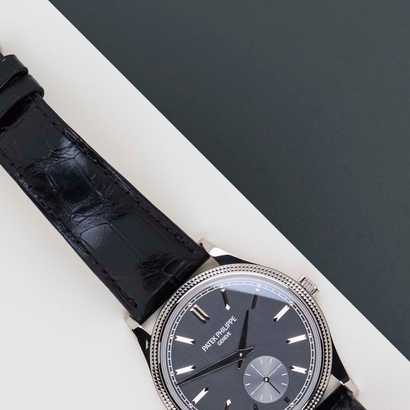 Patek Philippe Calatrava 6119G-001 (2023) - Grey dial 39 mm White Gold case (3/8)